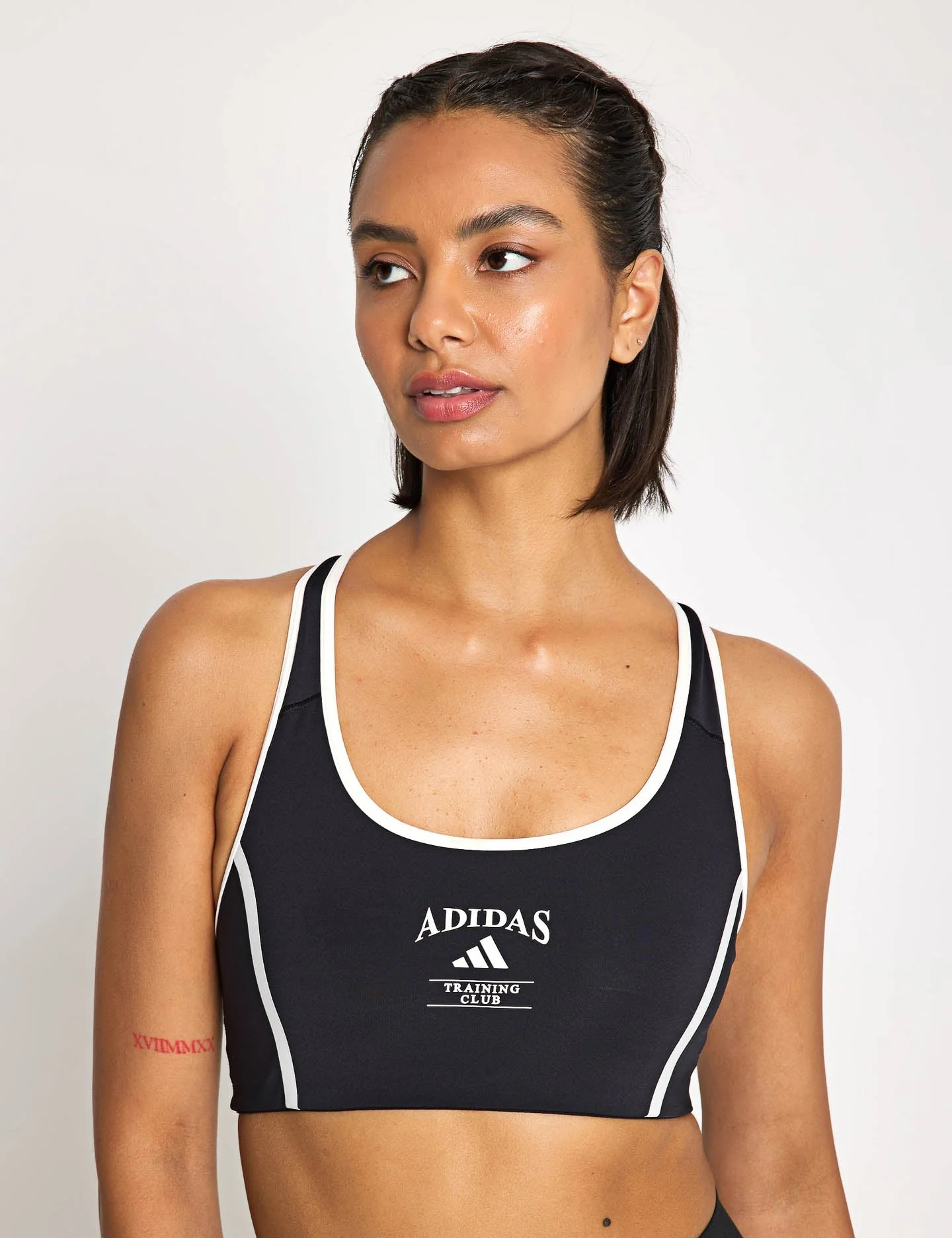 Powerimpact Medium Support Heritage Bra - Black/Chalk White