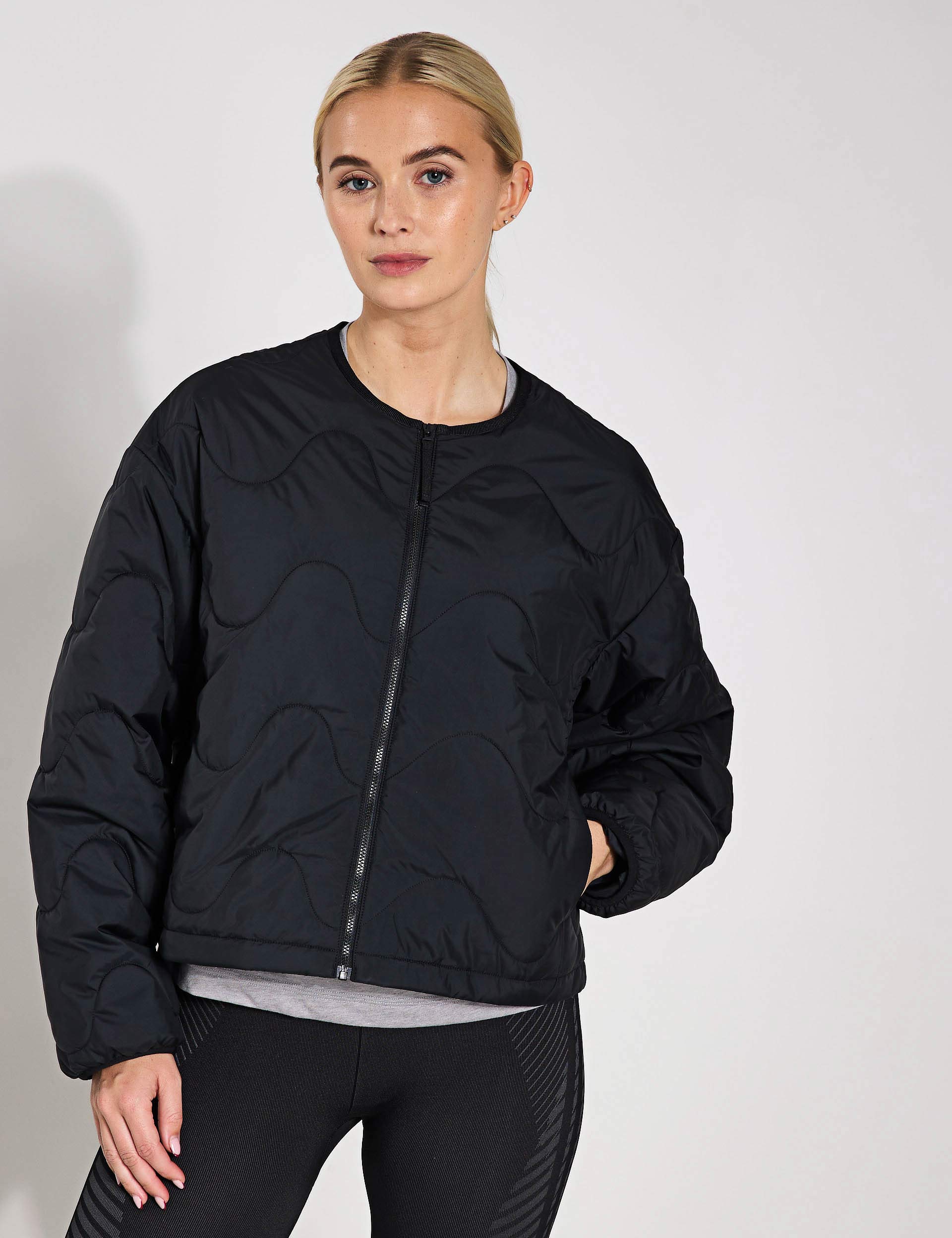 Nuganic Insulation Jacket - Black