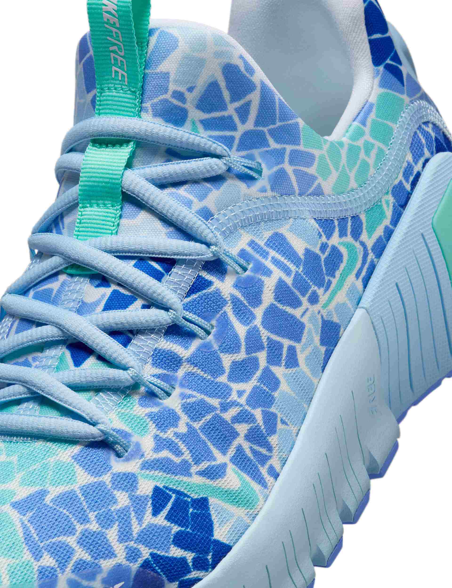 Free Metcon 6 AMP Shoes - Ice Blue/Royal Pulse/Racer Blue/White