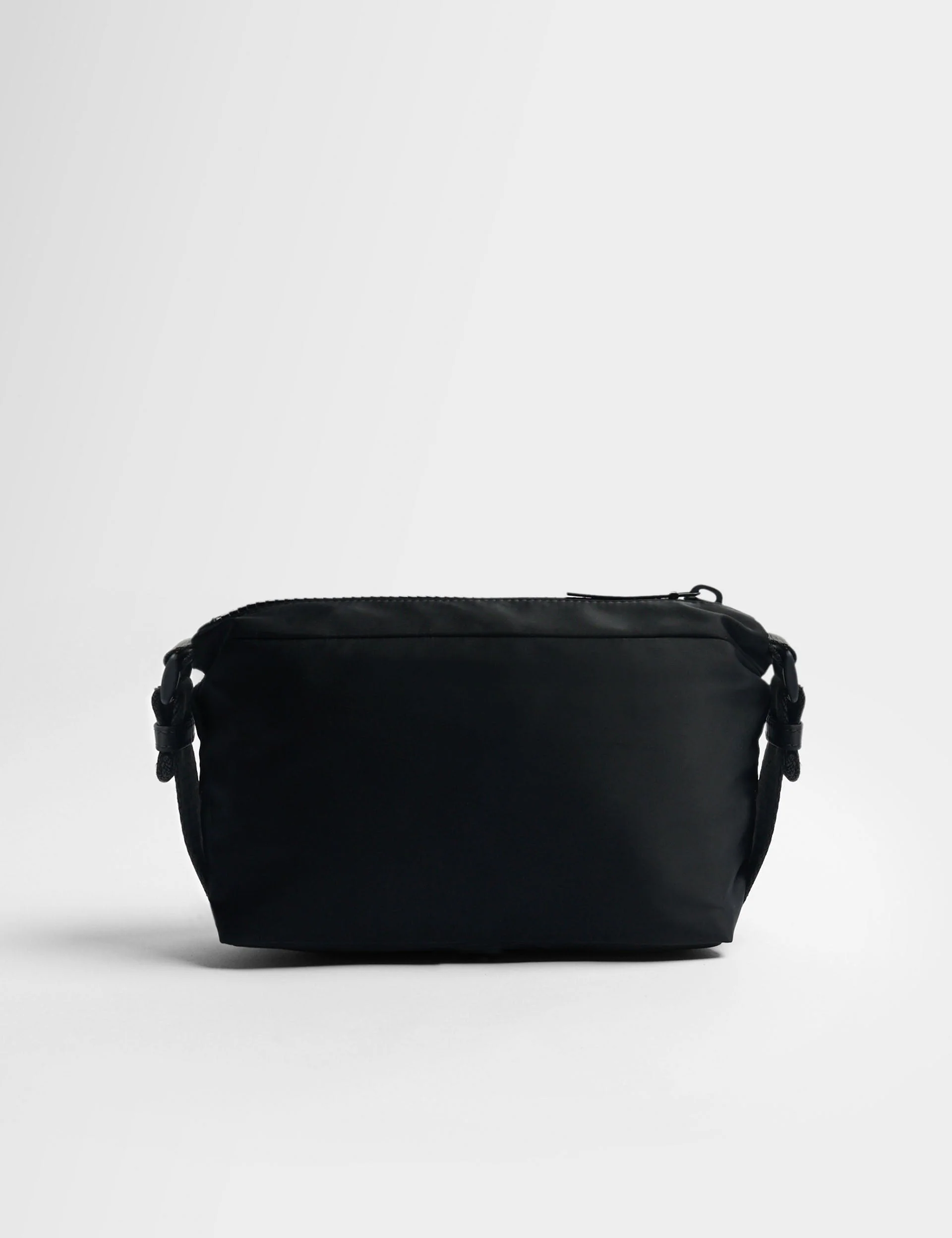 Strive Washbag - Black