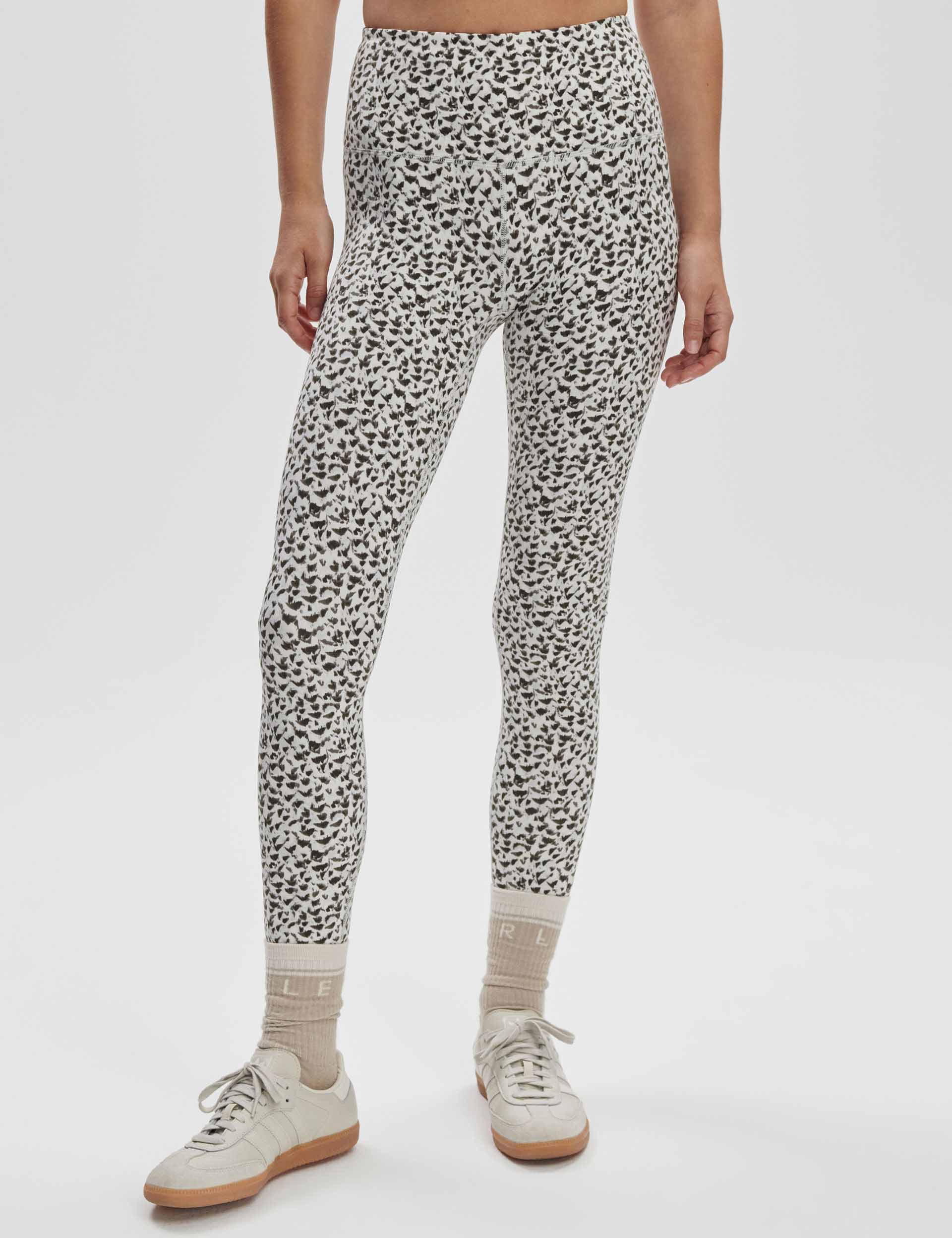 Move High Waisted Legging 27 - Dipped Feather