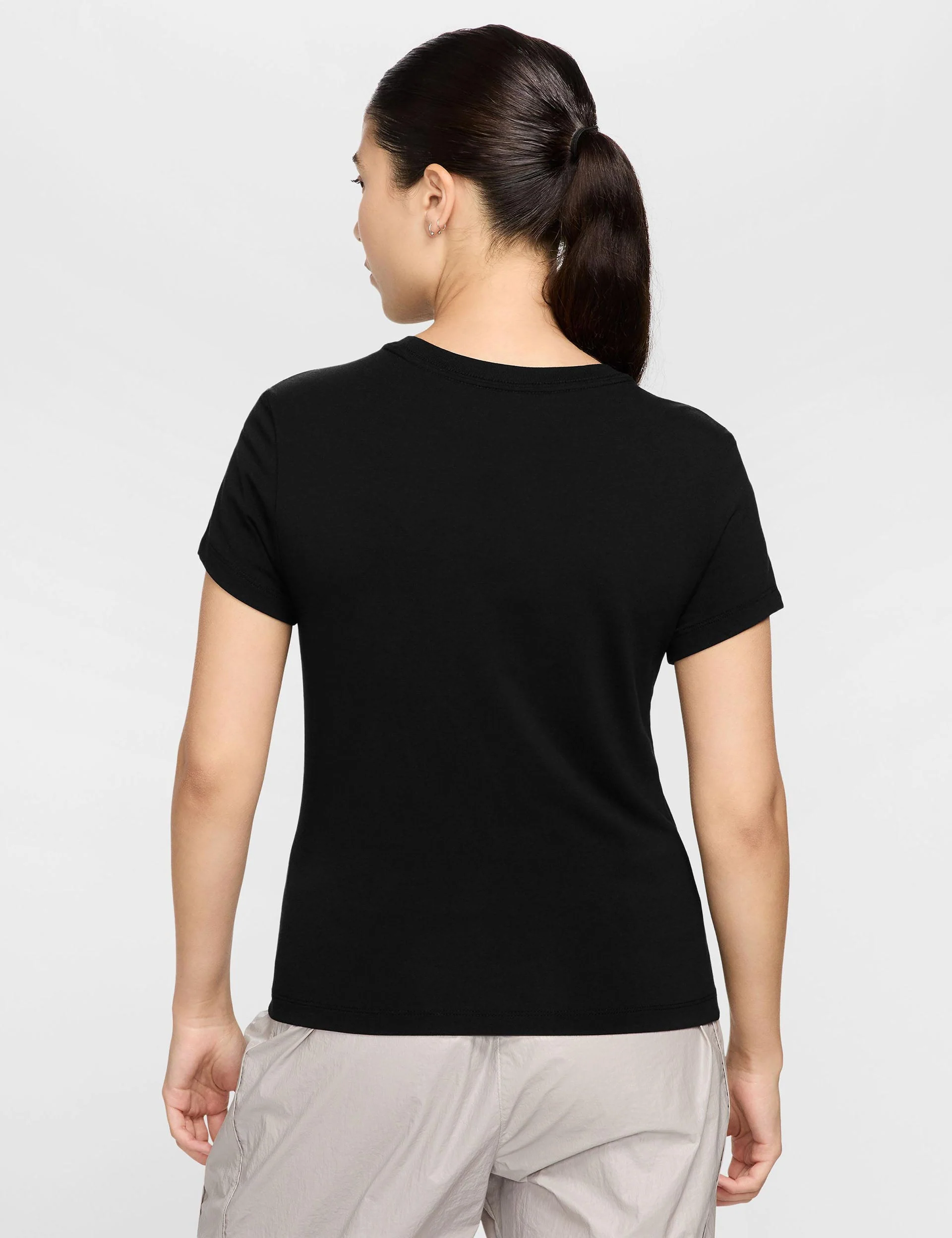 Sportswear Chill Knit Slim Graphic T-Shirt - Black