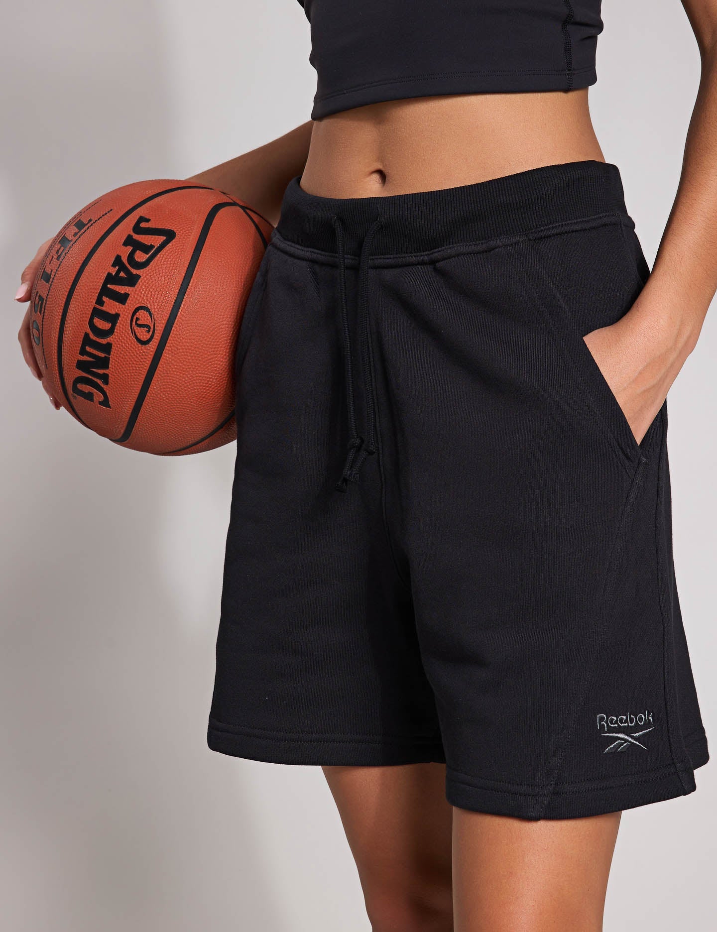 Icon Elements Shorts - Black