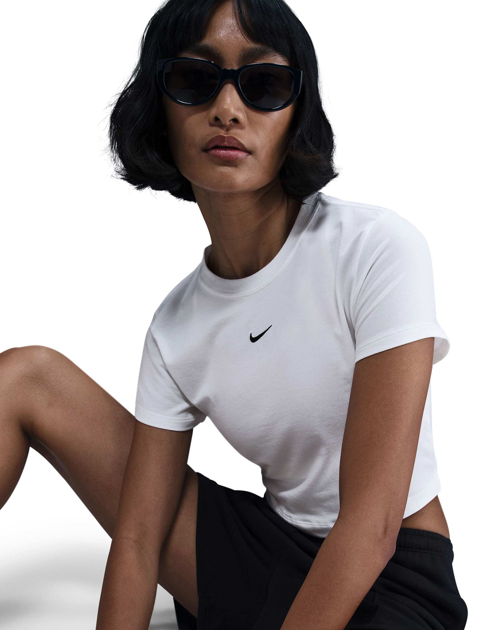 Sportswear Chill Knit Cropped T-Shirt - White/Black