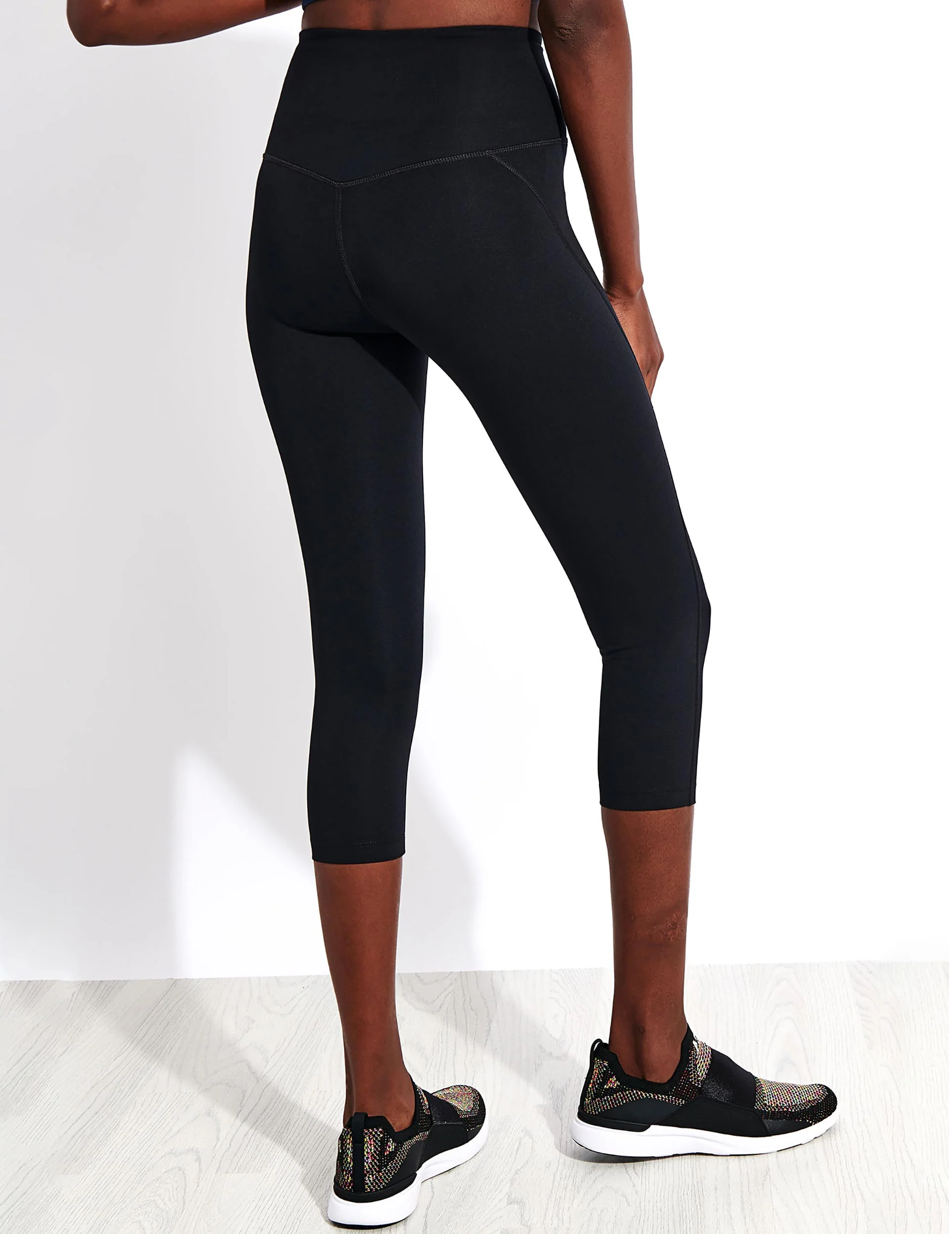 Compressive High Waisted Capri Legging - Black