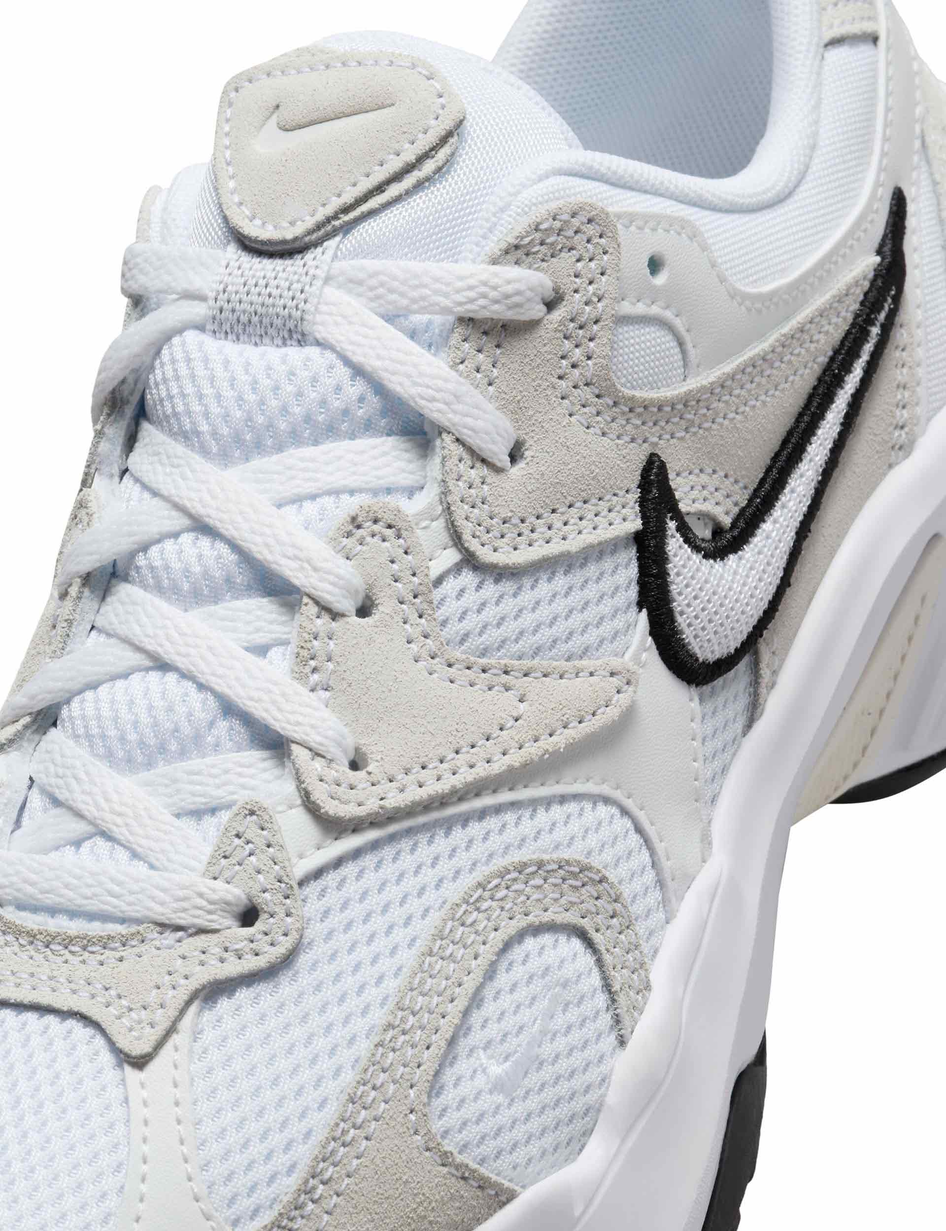 AL8 Shoes - Summit White/White/Black