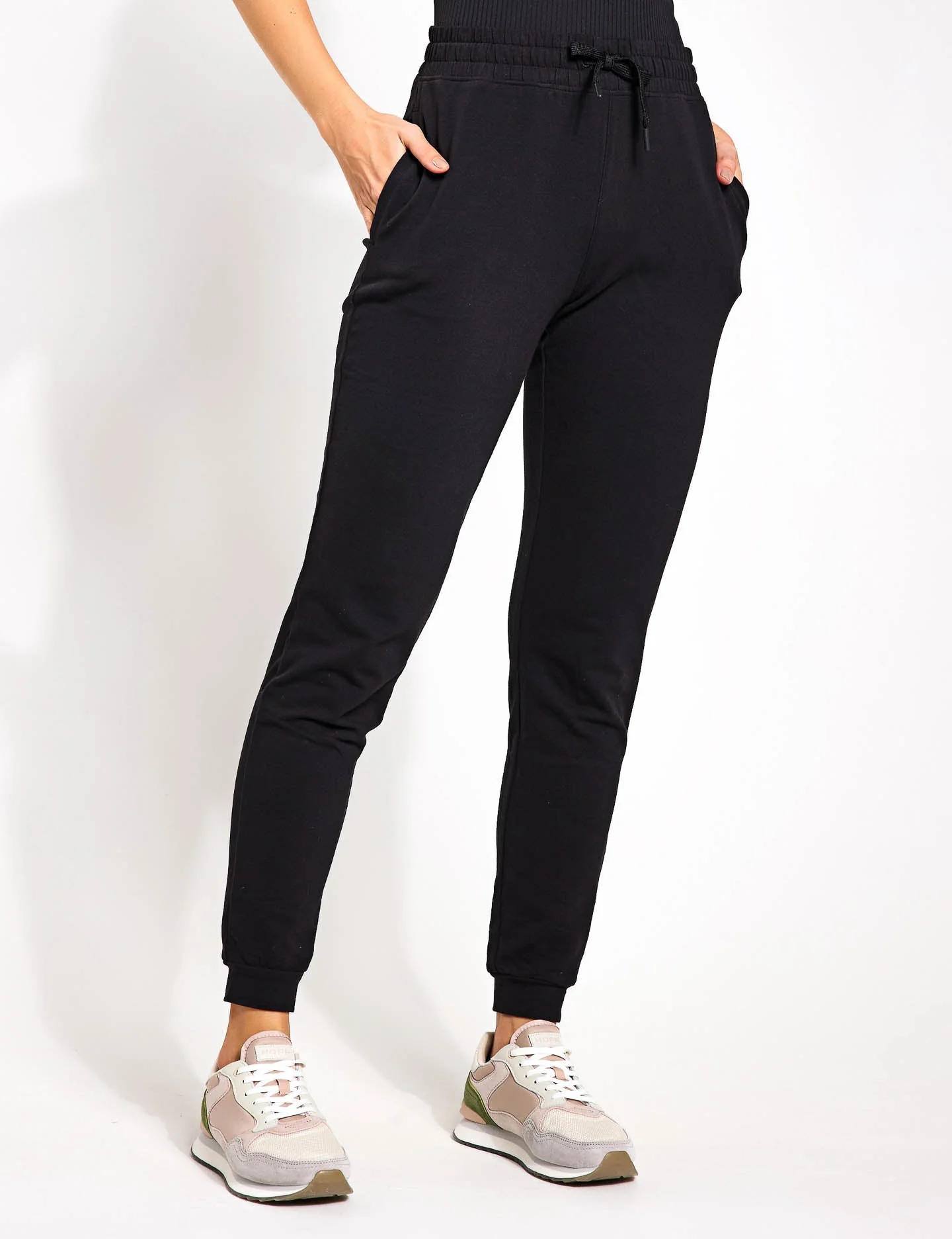 Go Balance Cuffed Yoga Jogger - Black