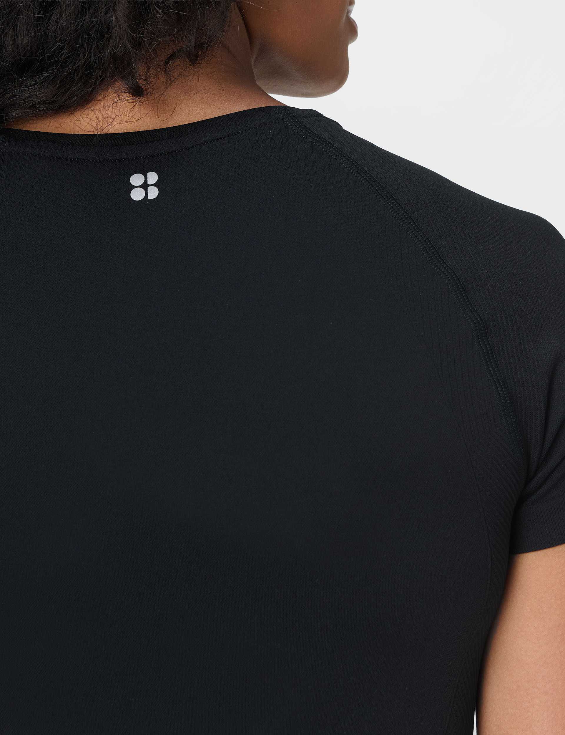 Athlete Crop Seamless Workout T-Shirt - Black