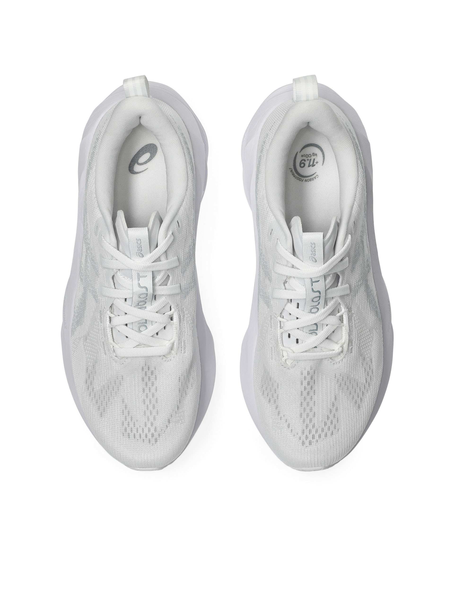 Novablast 5 - White/Piedmont Grey