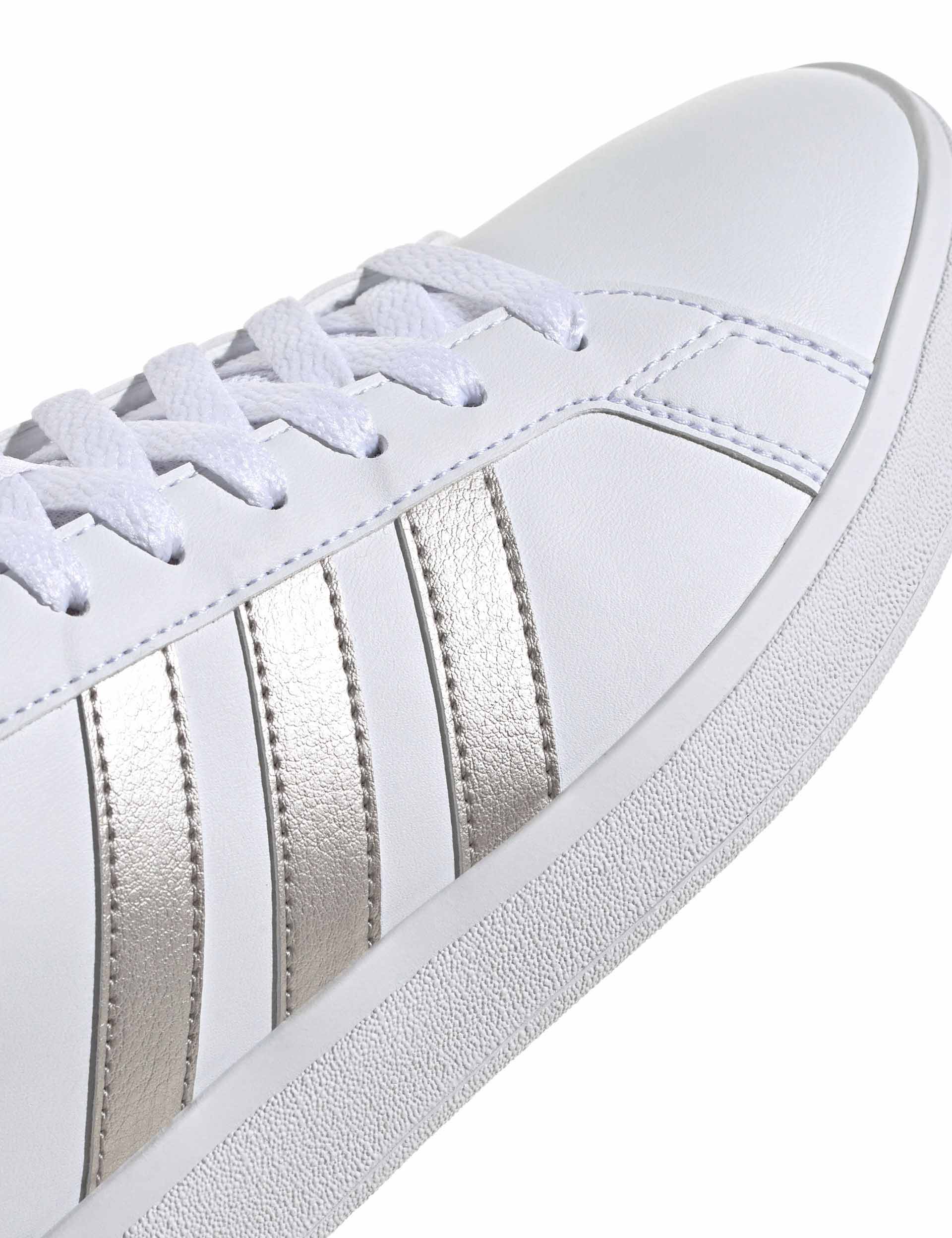 Grand Court Base 2.0 Shoes - Cloud White/Platinum Metallic