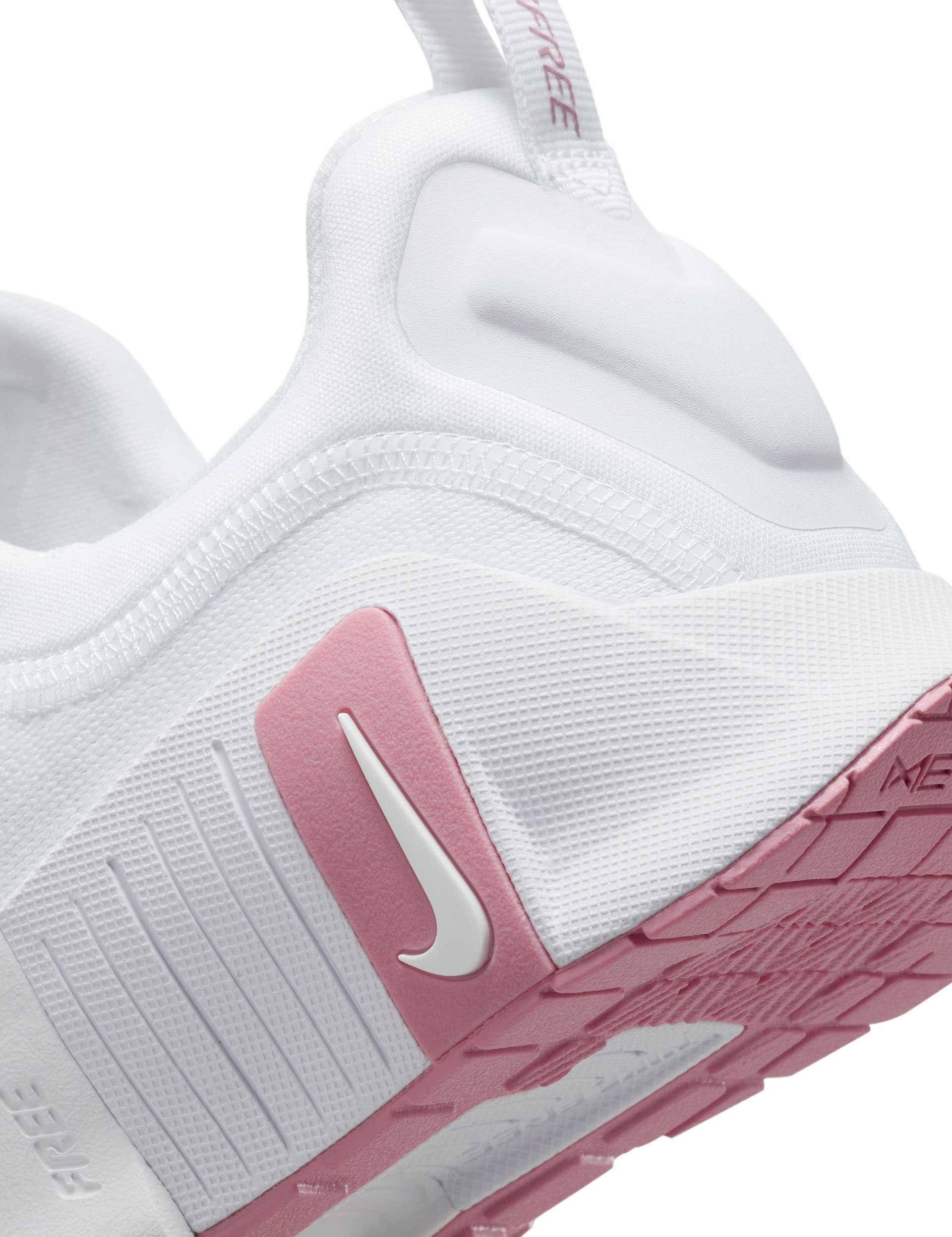 Free Metcon 6 Shoes - White/Elemental Pink