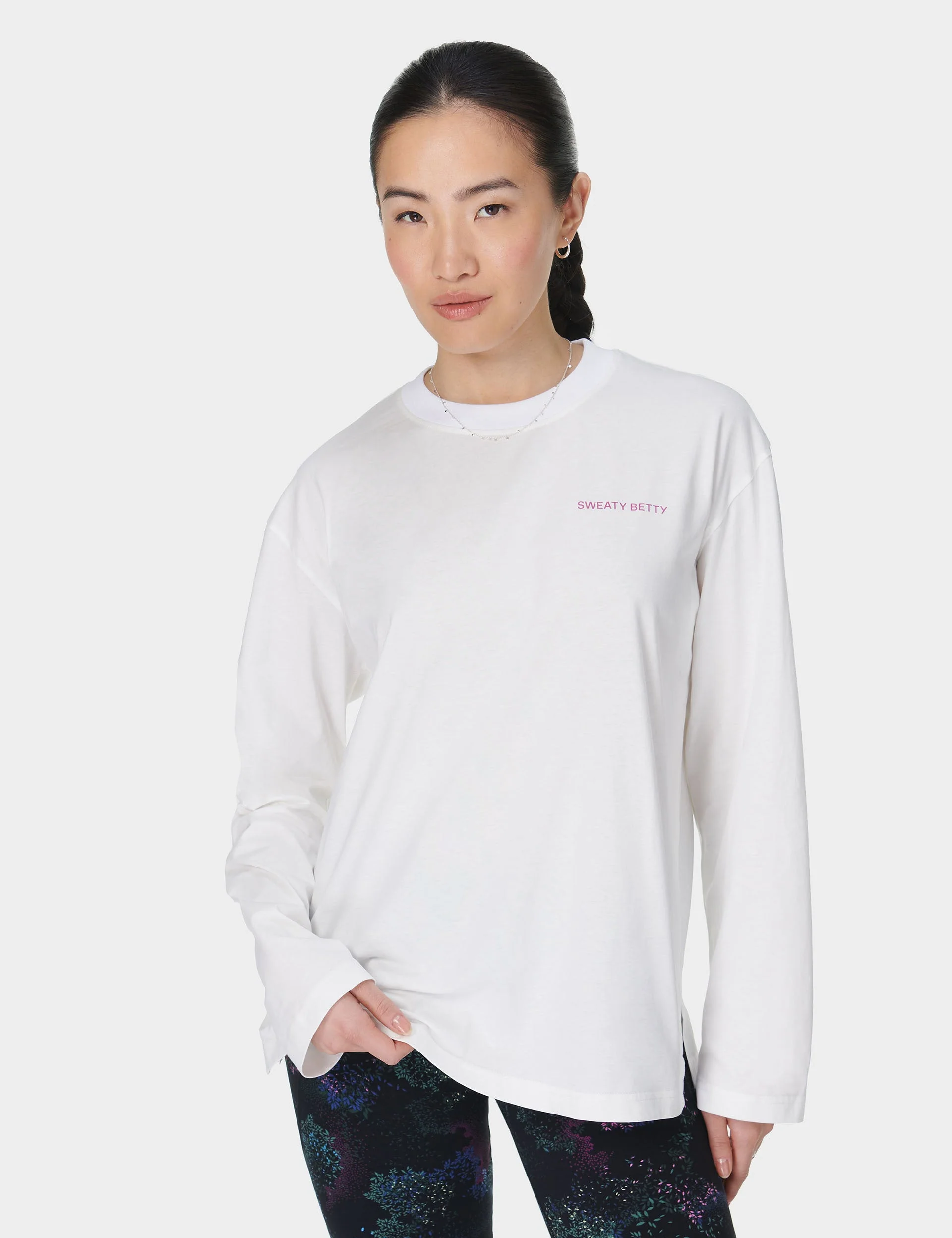 Sweaty Betty Logo Long Sleeve T-Shirt - Lily White