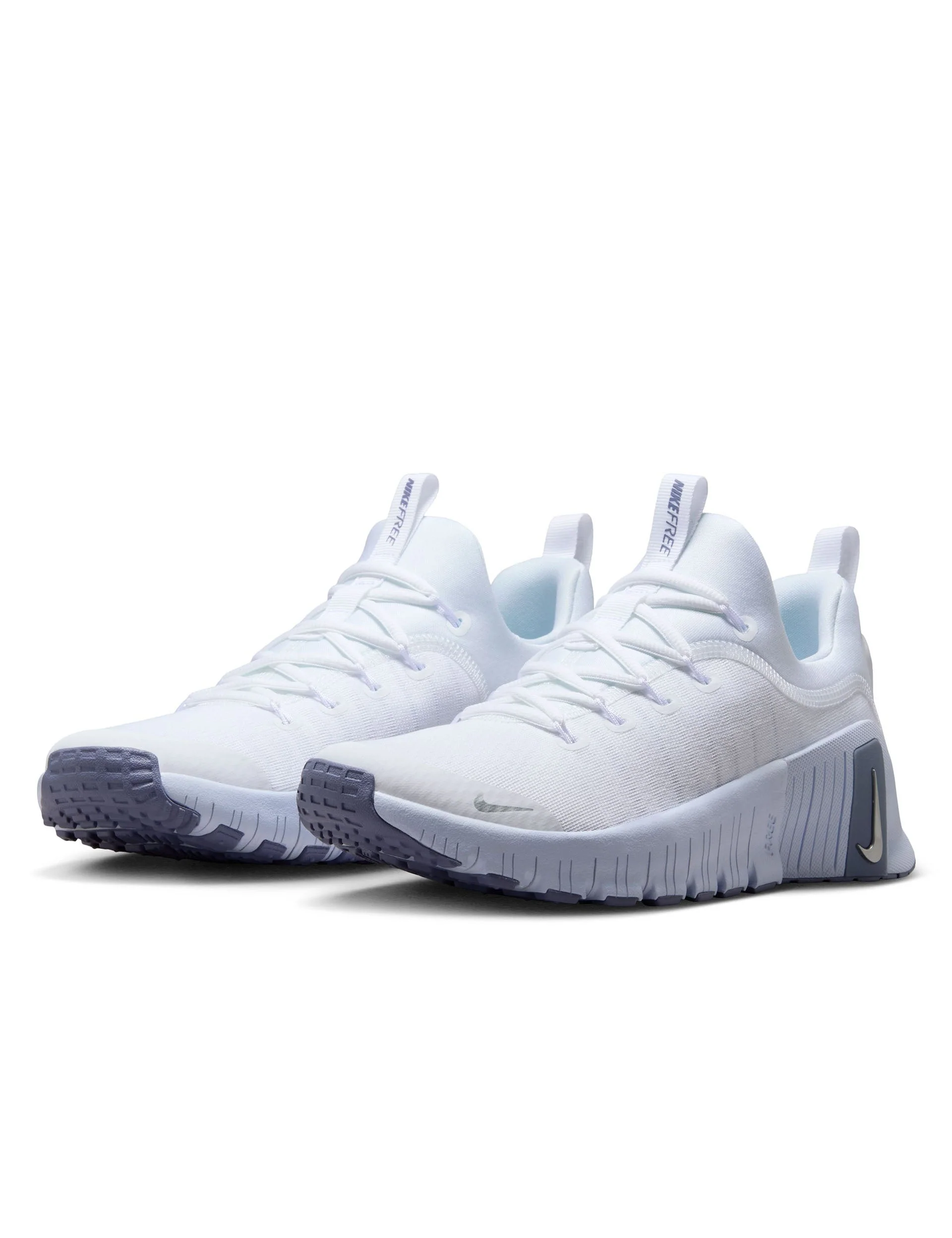 Free Metcon 6 Shoes - White/Metallic Silver/Half Blue