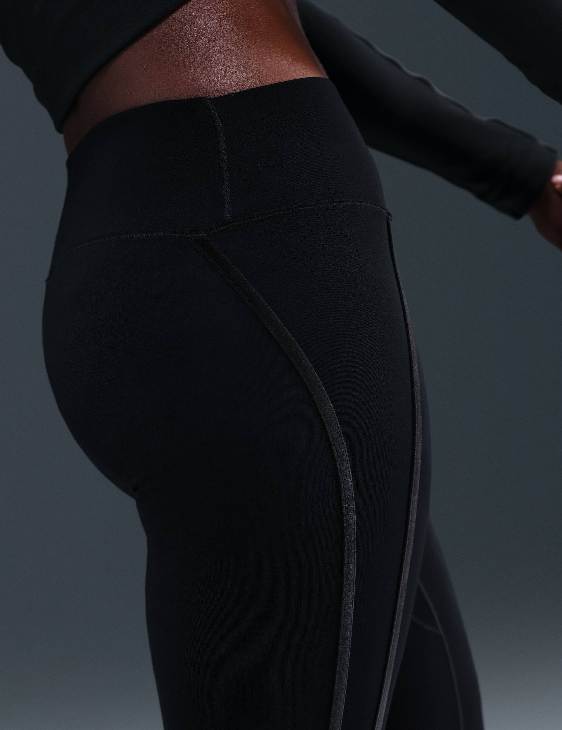 Dri-FIT One High Waisted 7/8 Leggings - Black/White