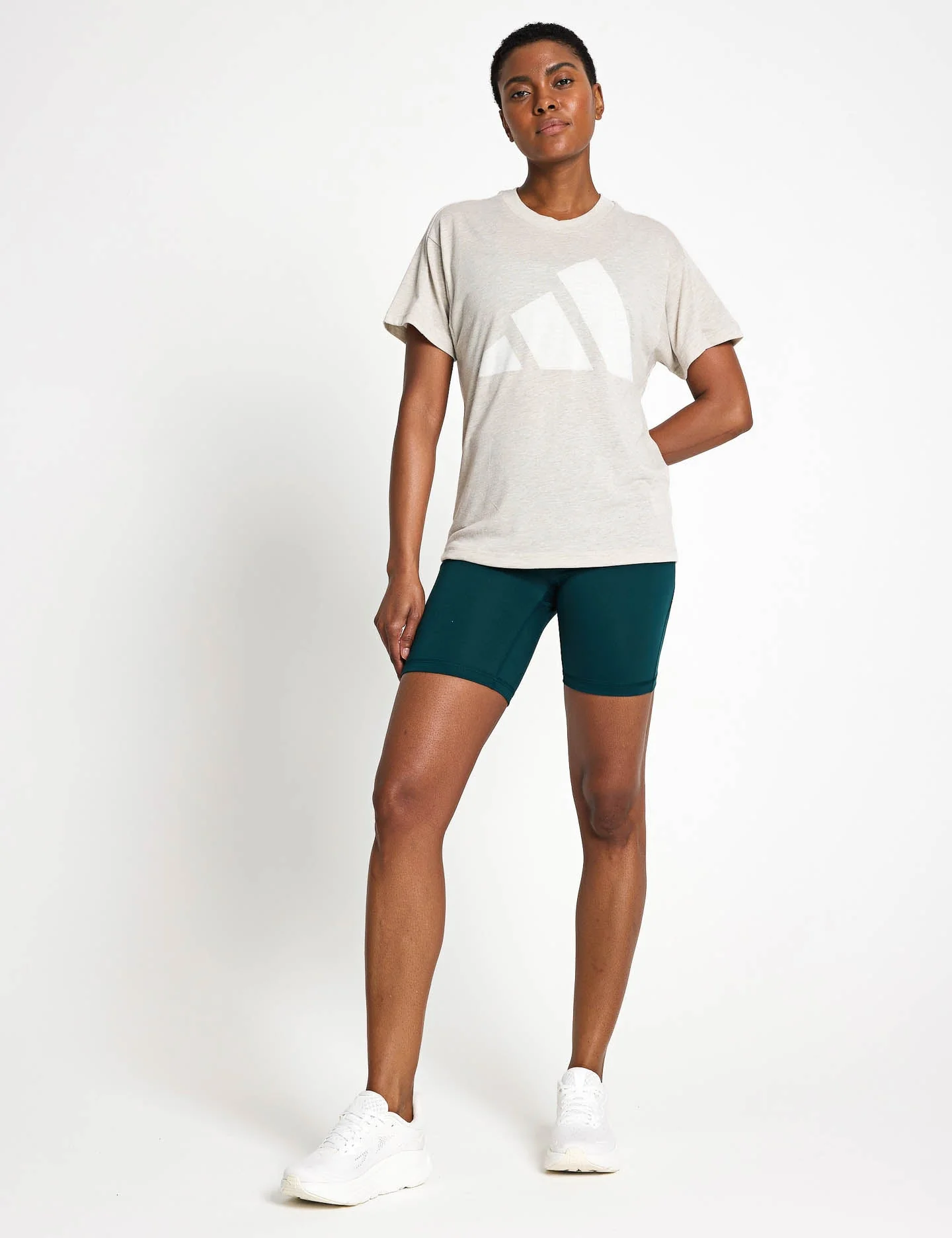 Essentials Winners T-Shirt - Wonder Alumina/White