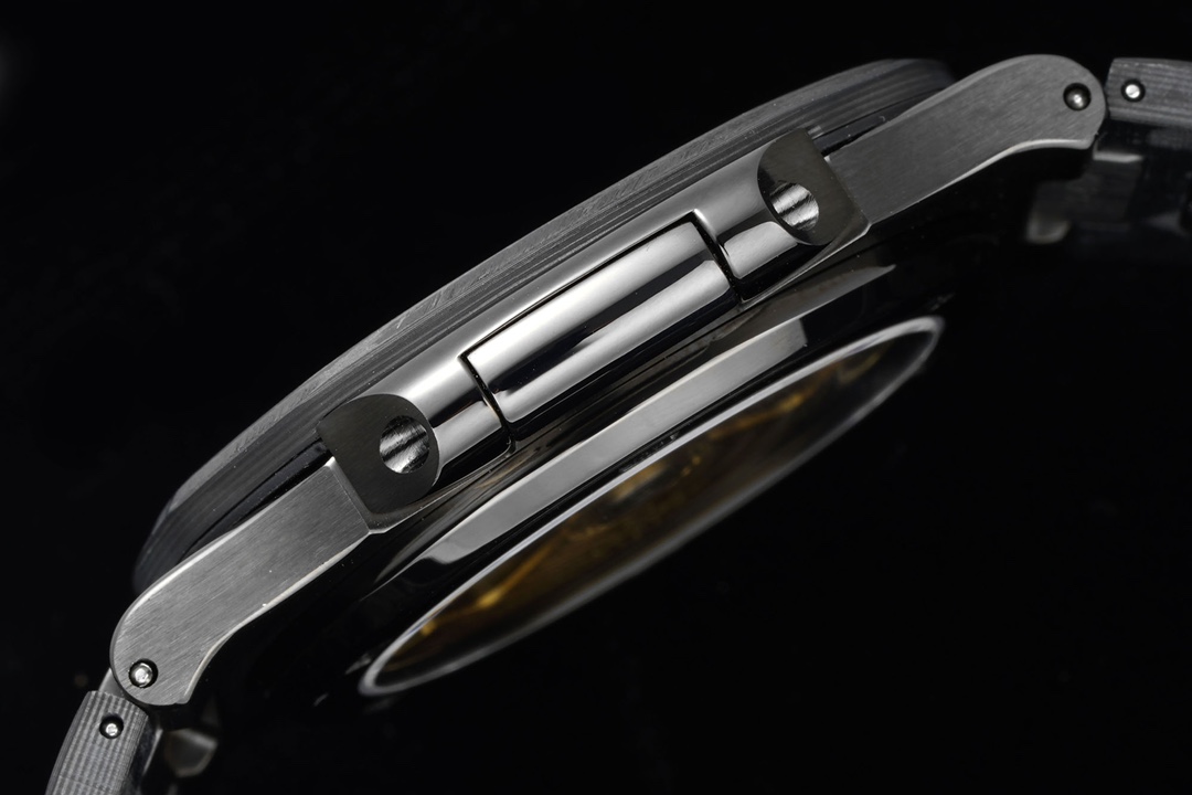 [PATEK PHILIPPE Nautilus 5711 DiW]