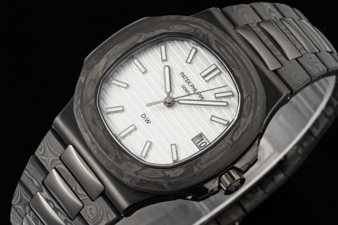 [PATEK PHILIPPE Nautilus 5711 DiW]