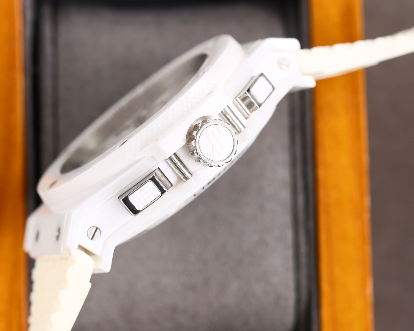 HUBLOT BIG BANG soul series MECA-10 watch