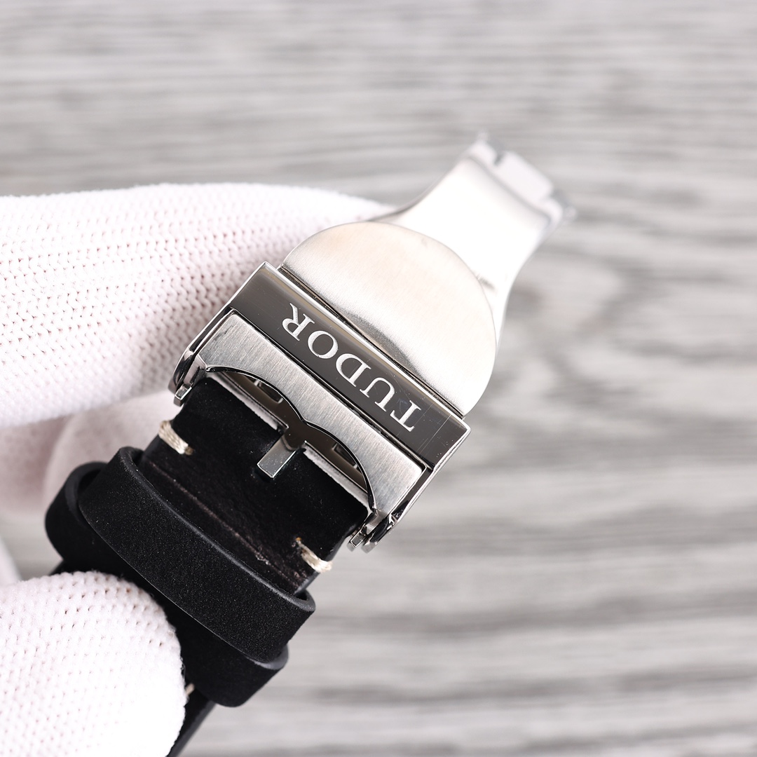 TWFactory, Tudor TUDOR s latest Black Bay Chrono