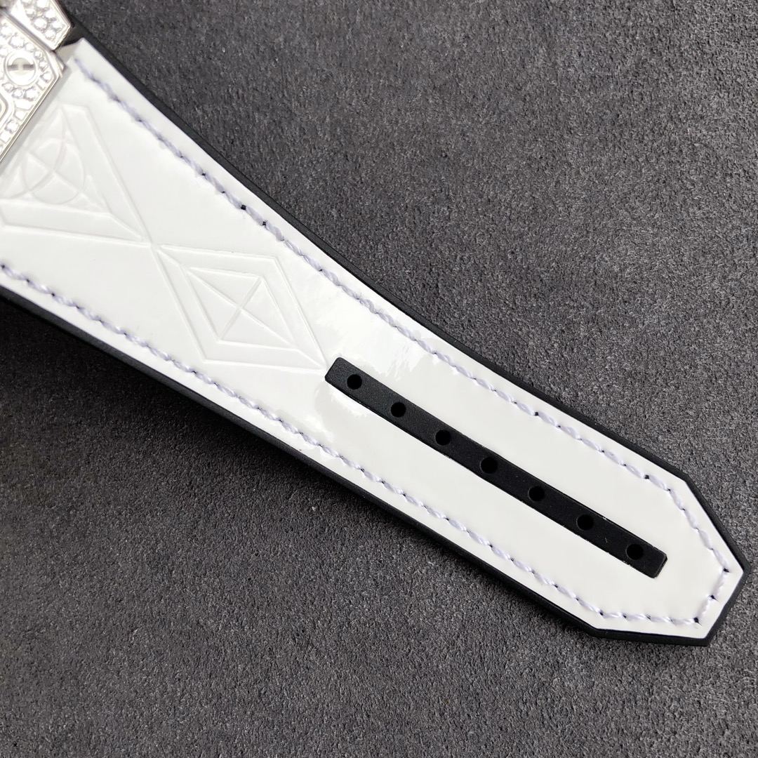 Hublot BIG BANG series 415.NX.1112.VR.MXM16 watch