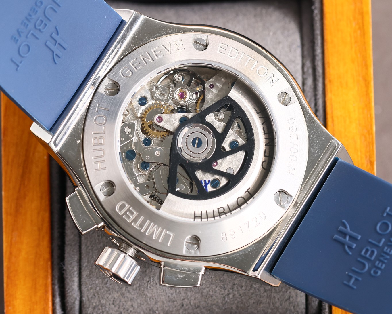 HUBLOT BIG BANG soul series MECA-10 16820 watch