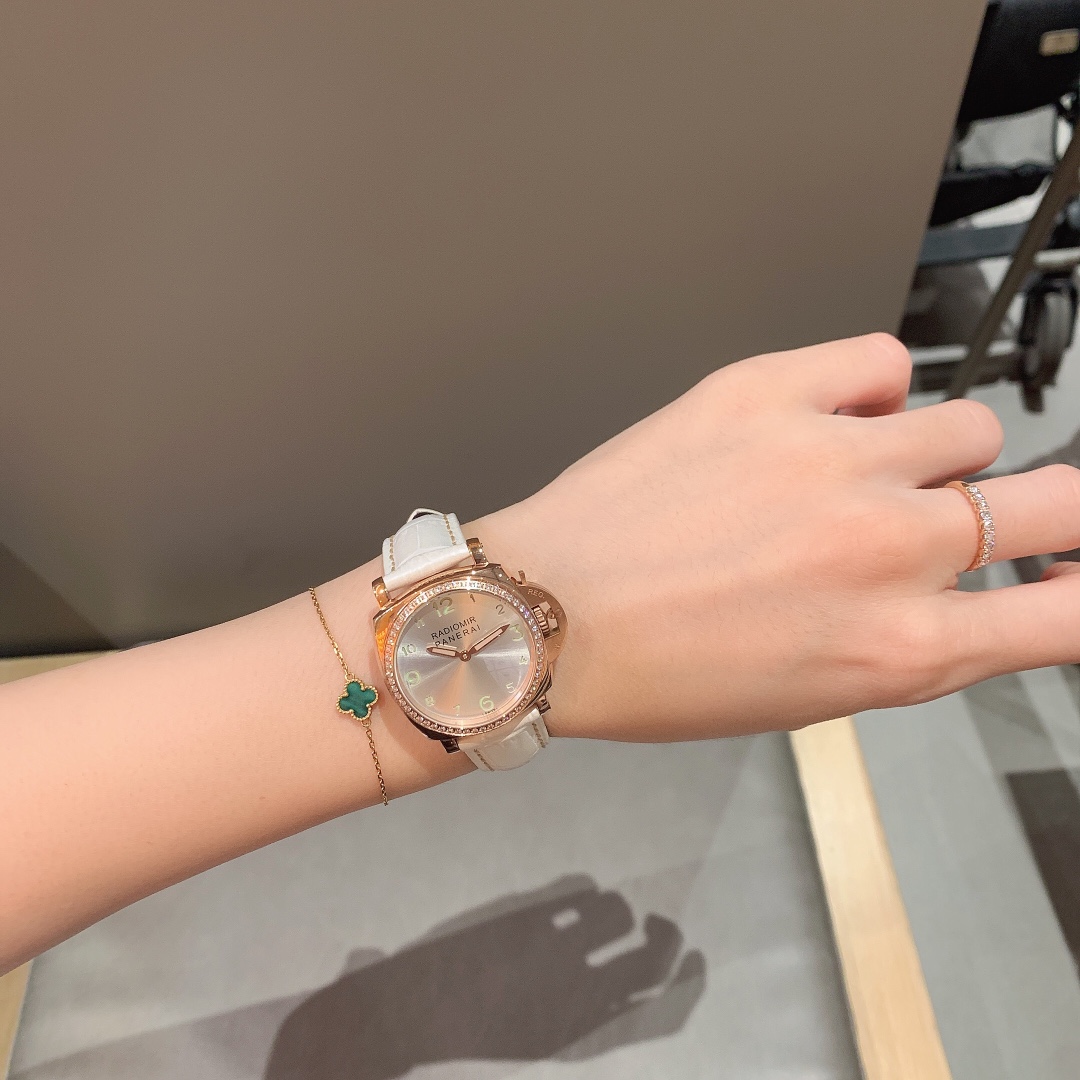 Panerai oh, woman watch