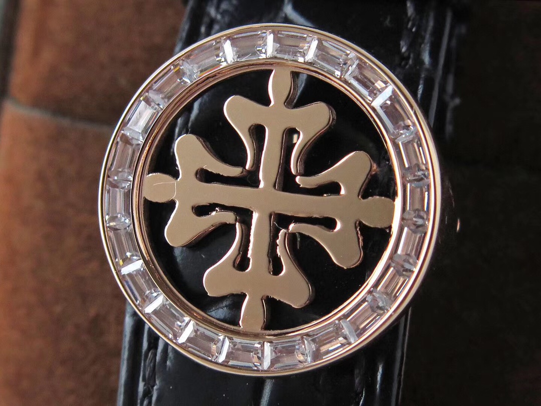 The  Symbol of Nobility  Patek Philippe Sky Moon watch has a built-in sky panorama