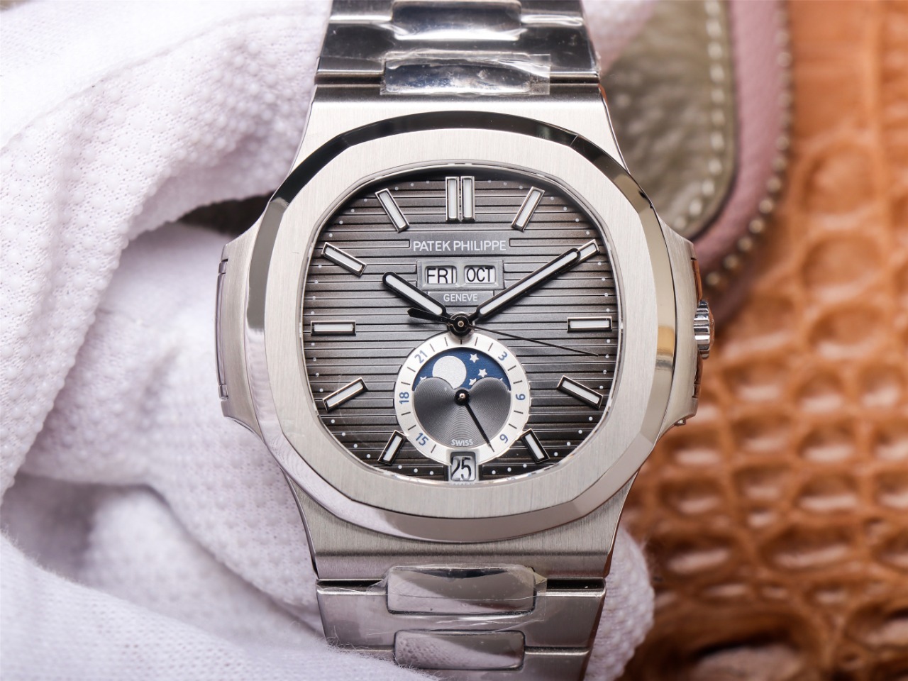 Patek Philippe Sporty Elegant Series 5726/1A-010 Watch
