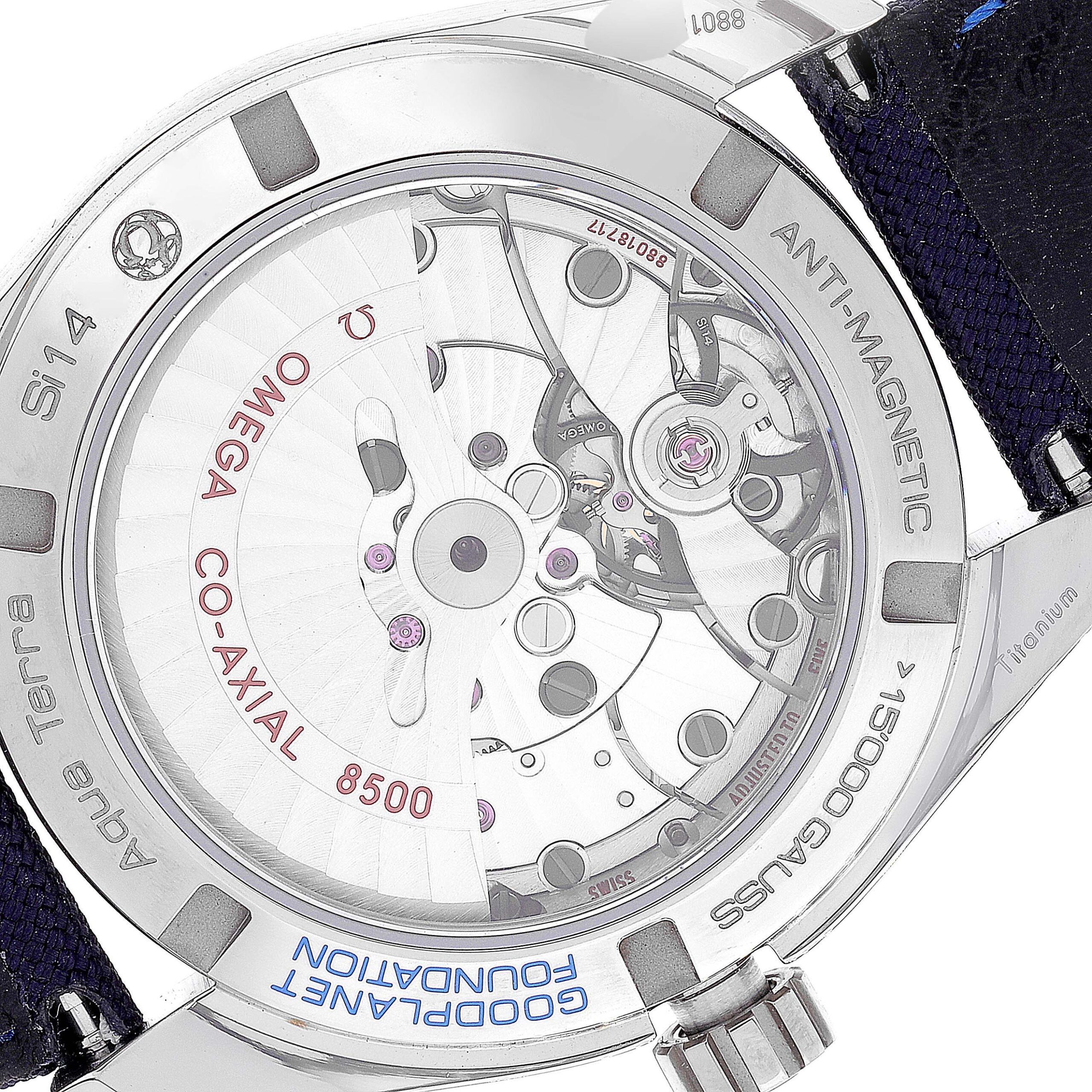 Omega Seamaster Aqua Terra Titanium Mens Watch 231.92.39.21.04.001 Unworn