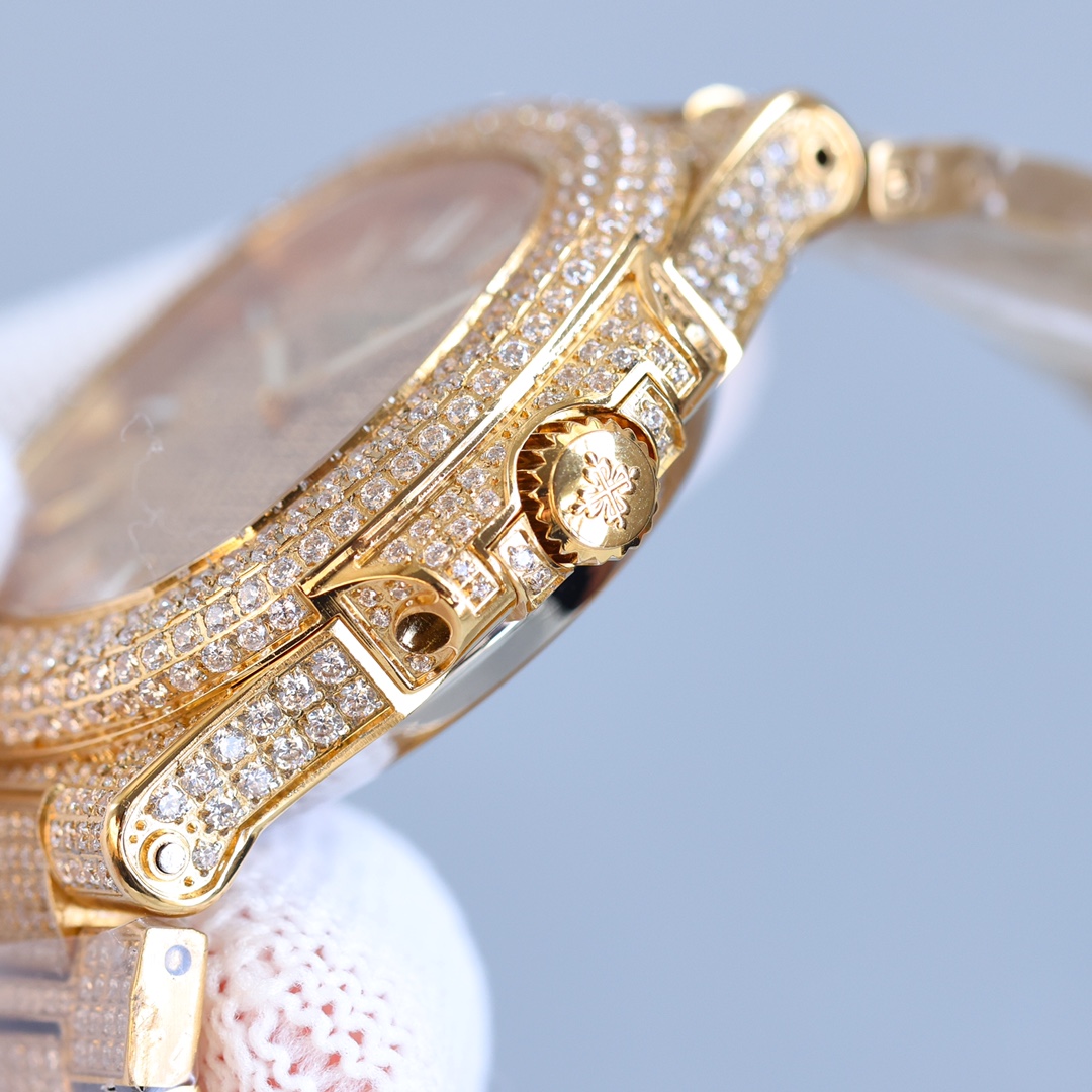 Patek Philippe Gypsophila full diamond Nautilus series 5719/1G-001