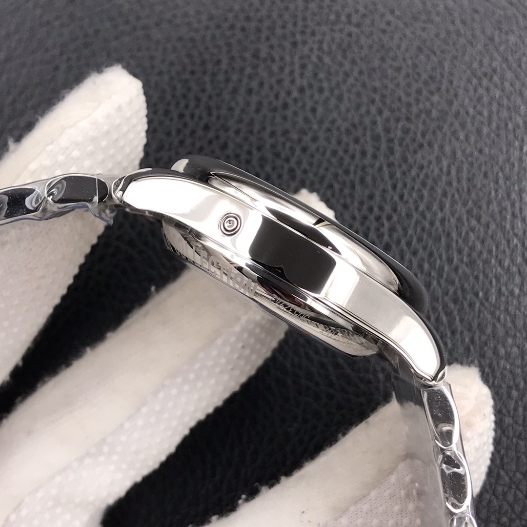 Longines L2.773.4.78.6 watch