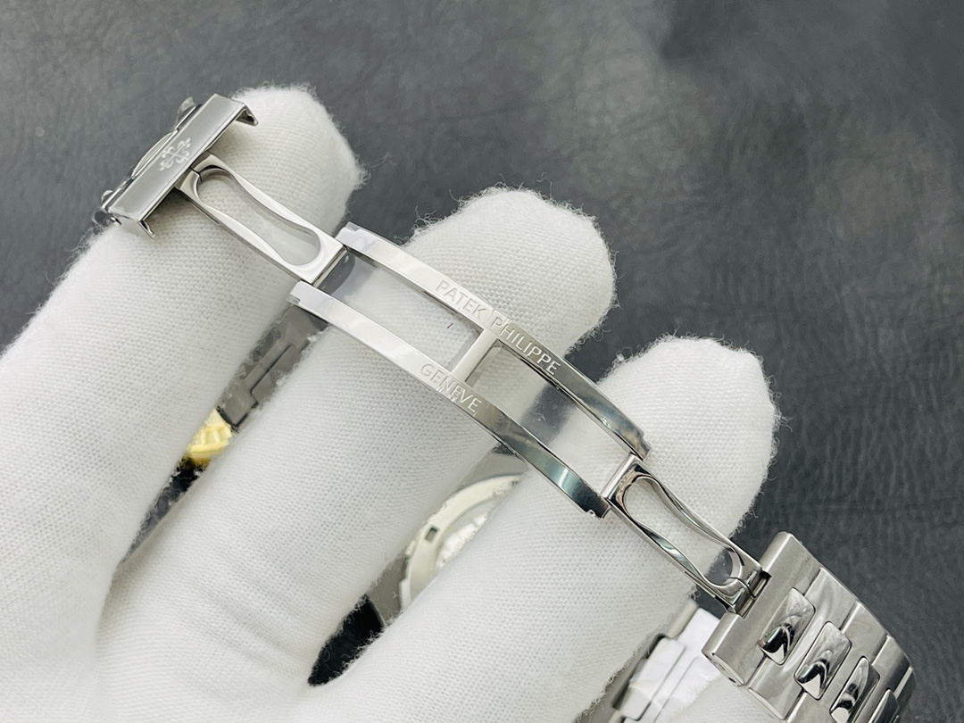 Patek Philippe president 5713