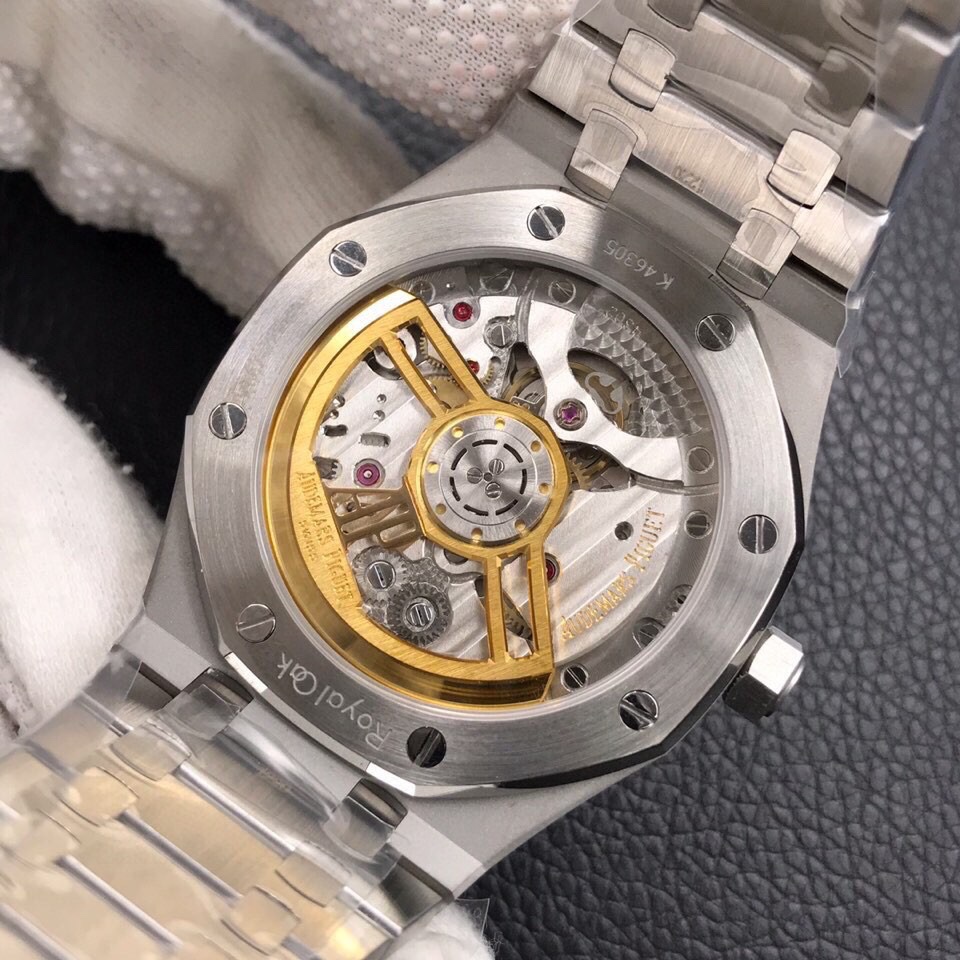 Audemars Piguet Royal Oak 15500V2