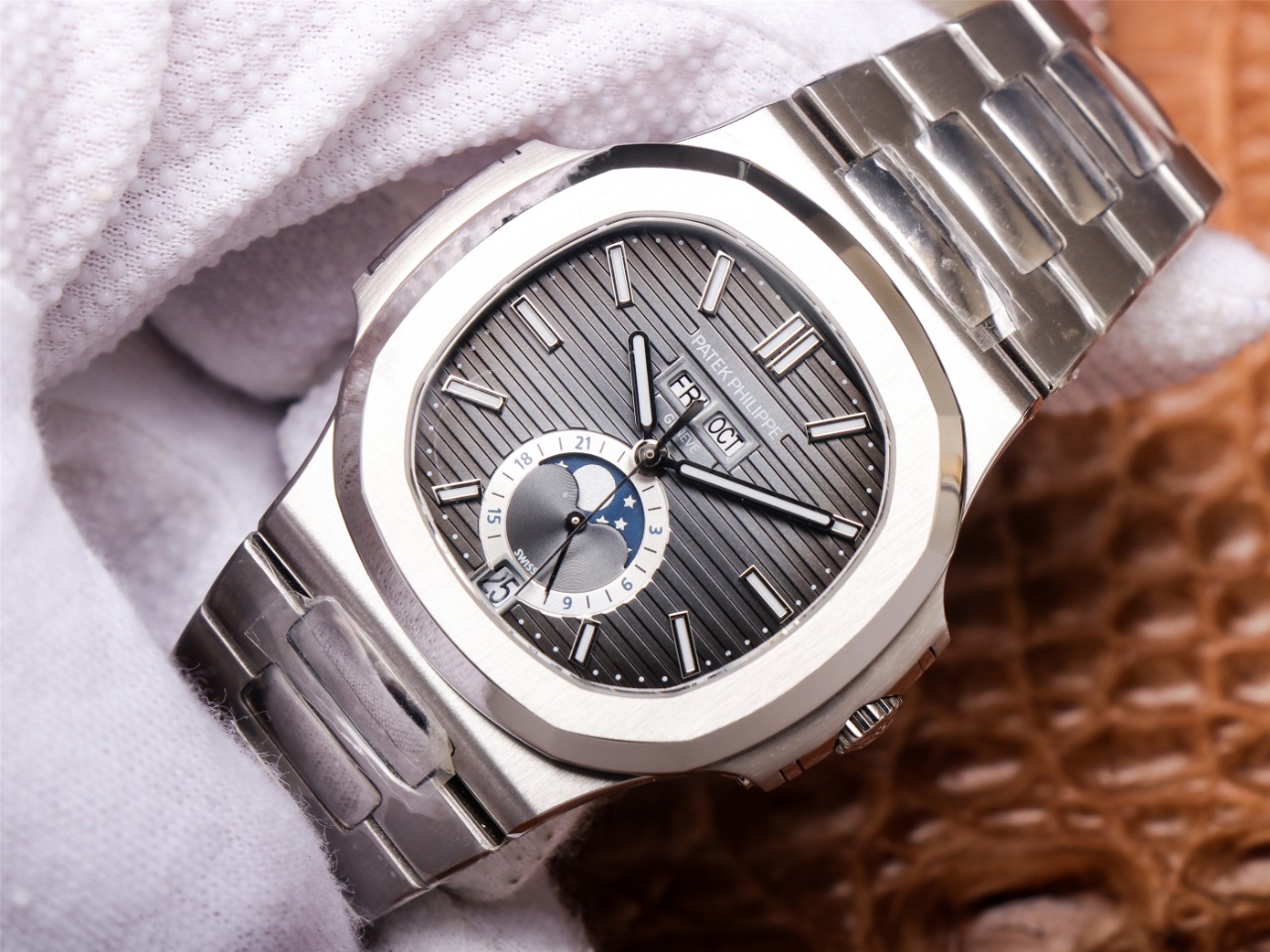 Patek Philippe Sporty Elegant Series 5726/1A-010 Watch