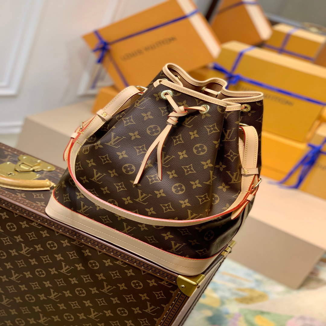 LV M42224 Louis Vuitton No�� Bucket Bag