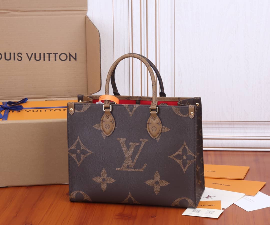Louis Vuitton Monogram Giant Canvas Onthego MM Bag Replica M45039