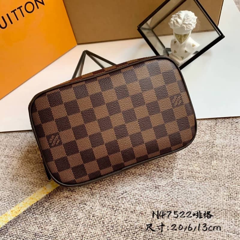 Louis Vuitton Toiletry Trousse Damier Pouch PM Replica N47522