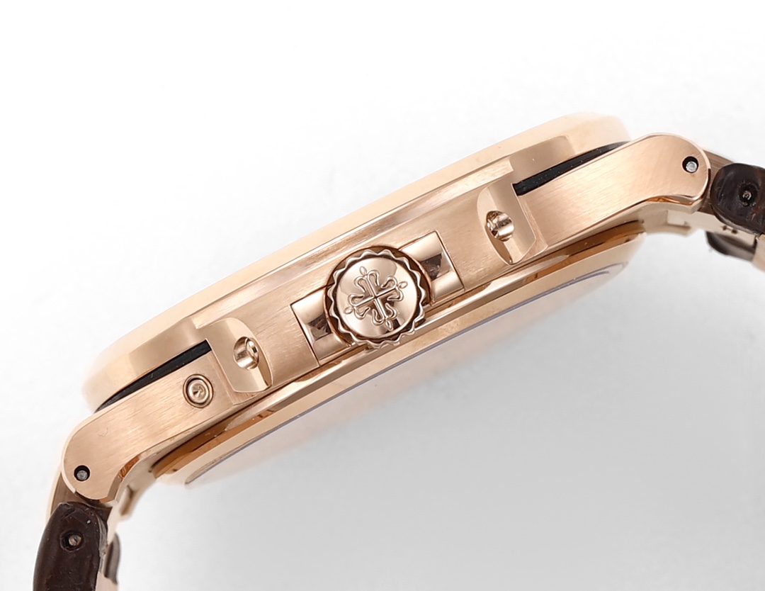 The new Patek Philippe 5712GR