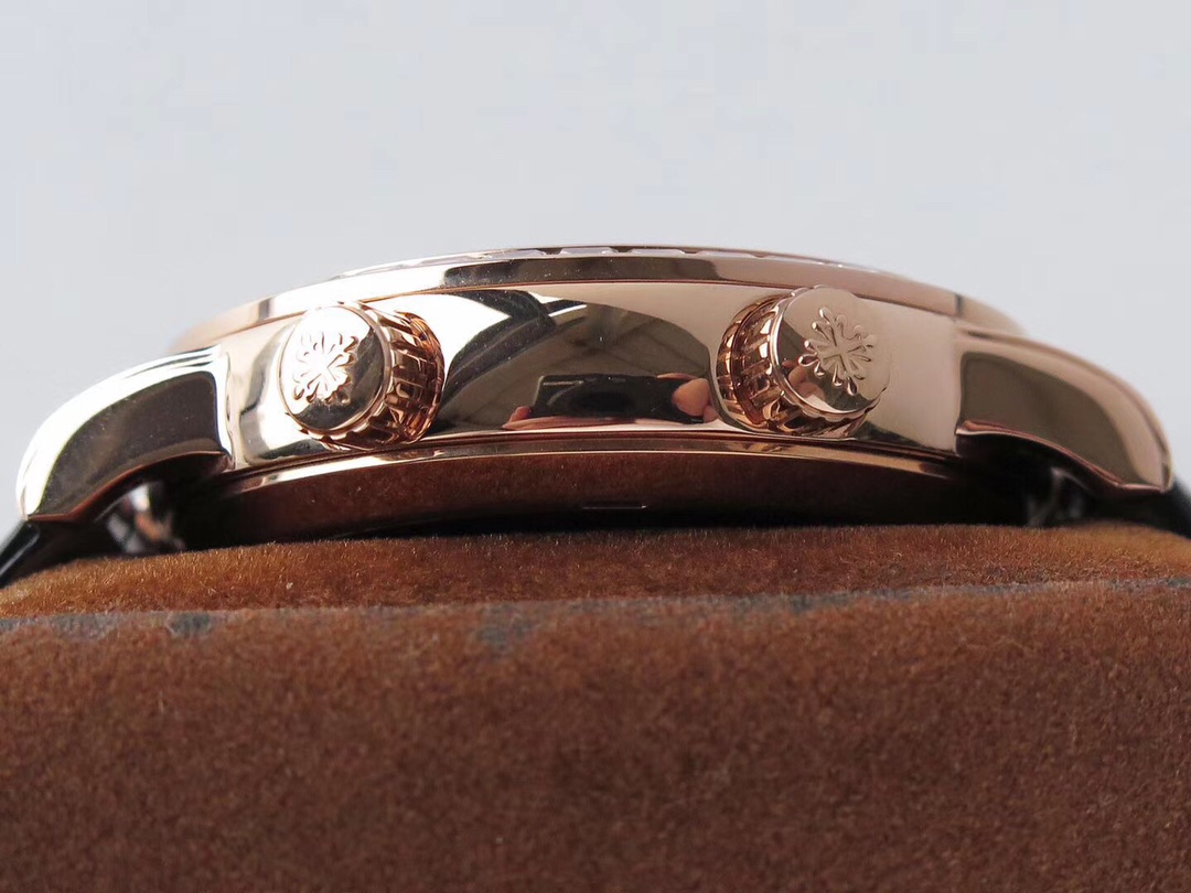 The  Symbol of Nobility  Patek Philippe Sky Moon watch has a built-in sky panorama