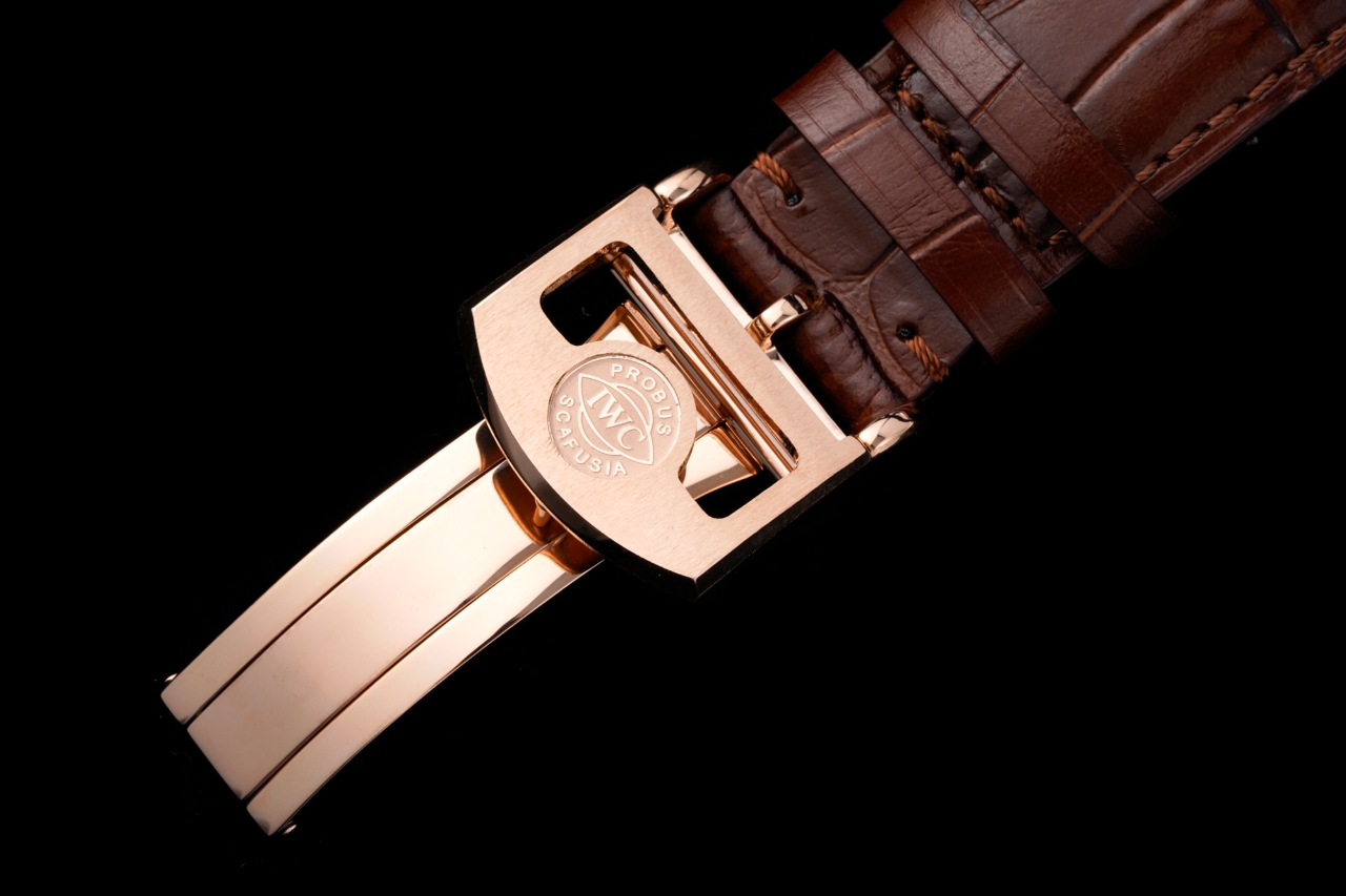 The 99680 wristwatch