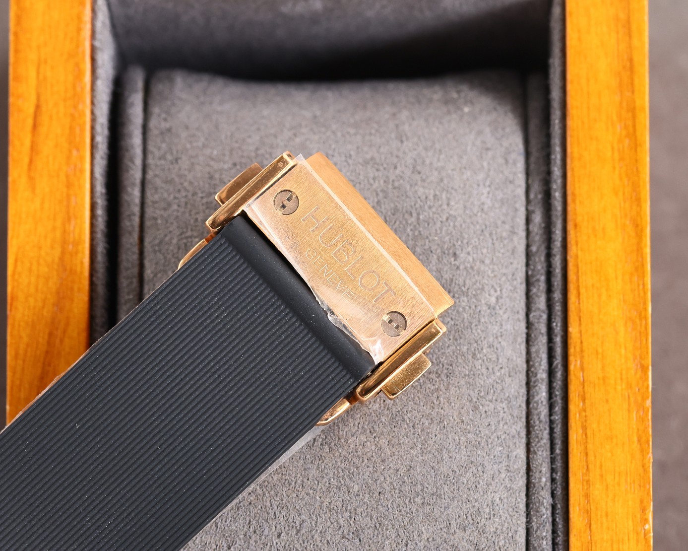 HUBLOT BIG BANG soul series MECA-10198200 watch