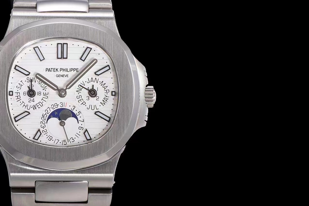 TW s new Patek Philippe 5740/1G-001 the ultra-complex multifunctional Nautilus debuts