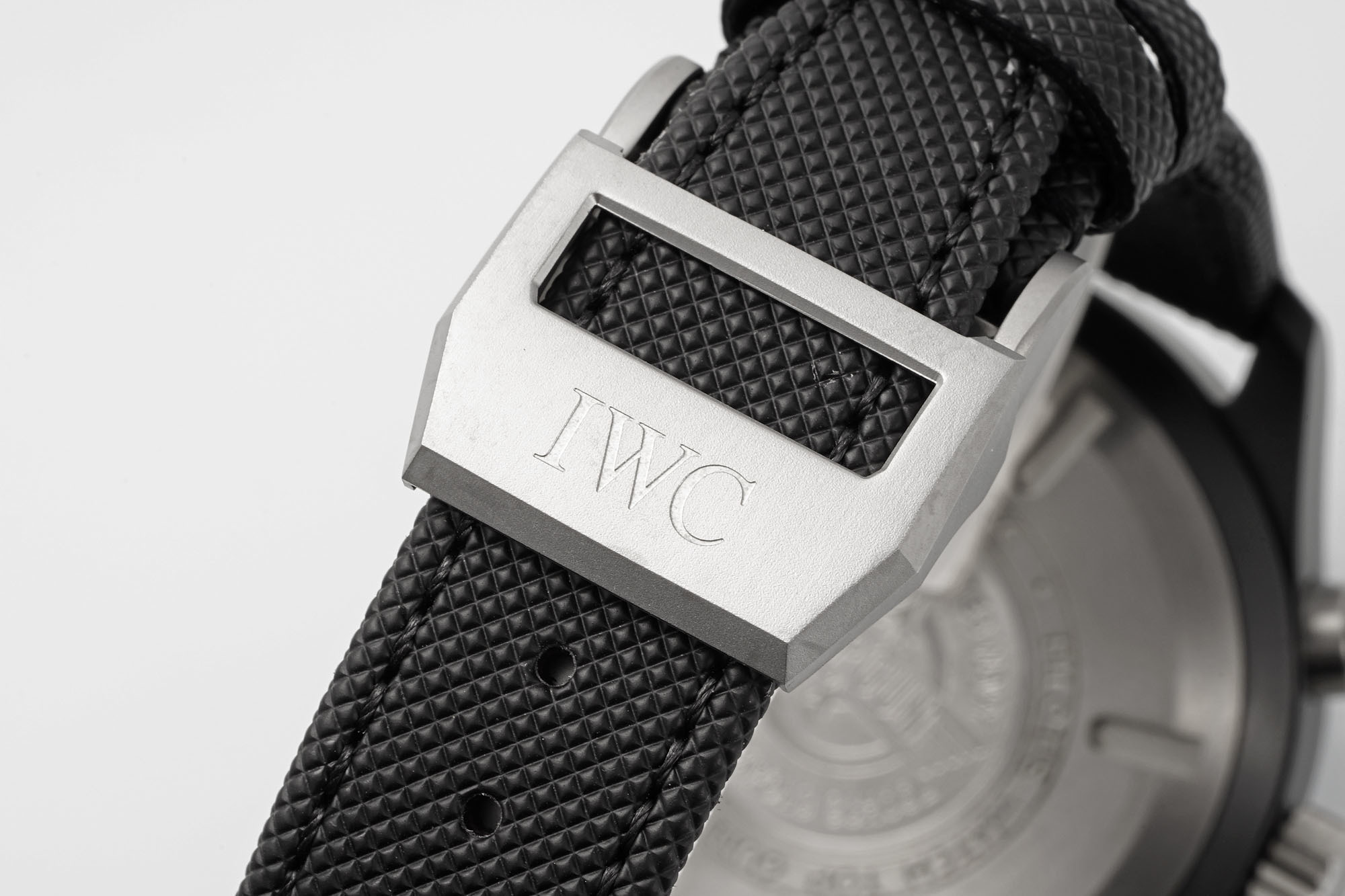 IWC: 213894