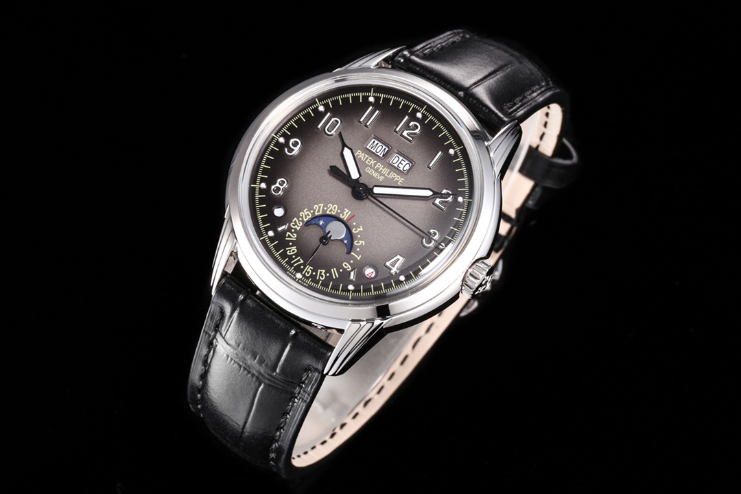 The classic Patek Philippe 5320G-001