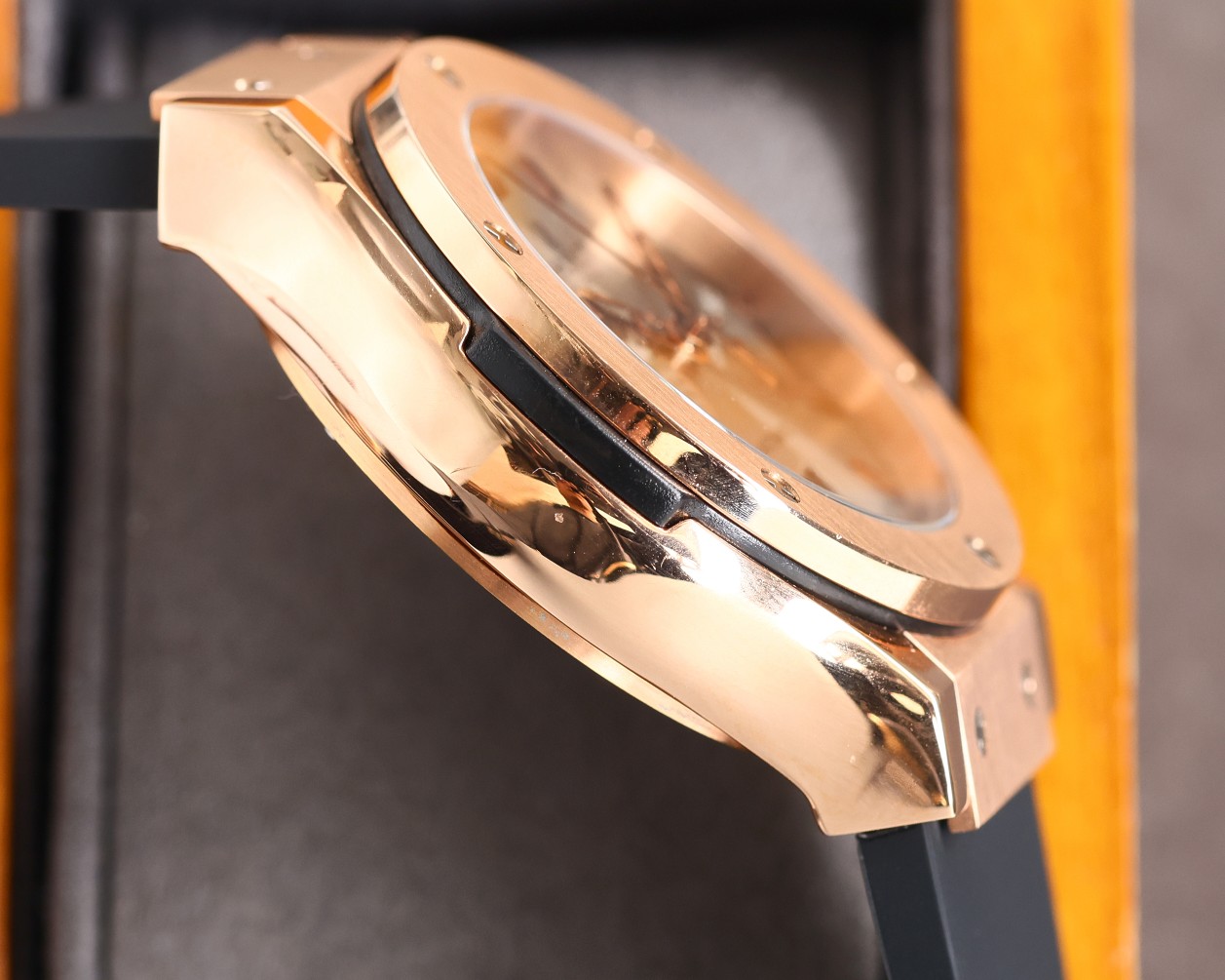 HUBLOT BIG BANG soul series MECA-10198200 watch