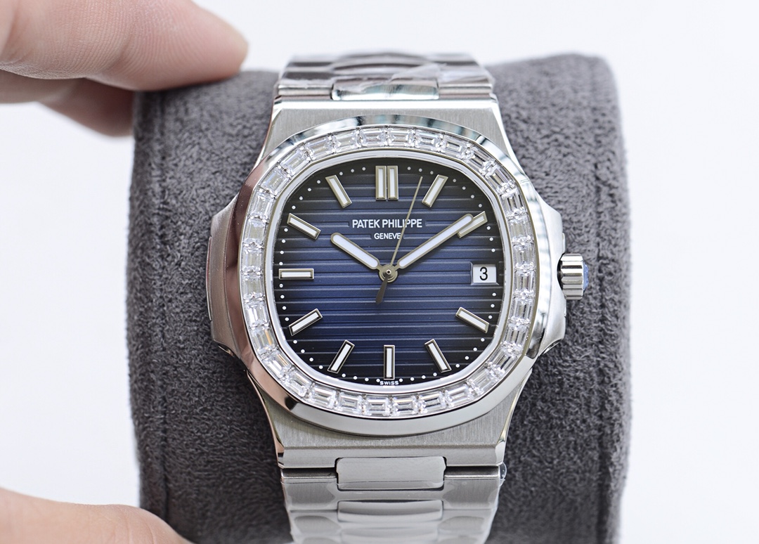 Patek Philippe. Elegant Sports Series 5711