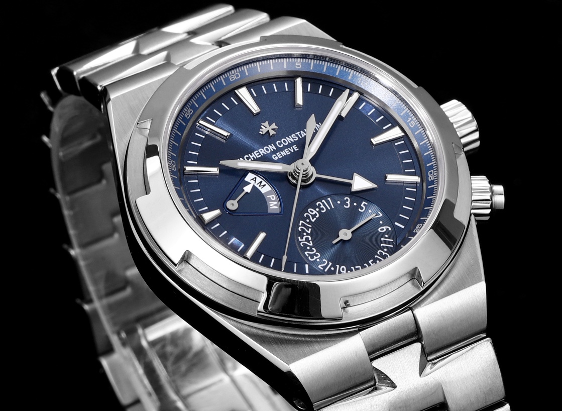 Vacheron Constantin 7900V series, with