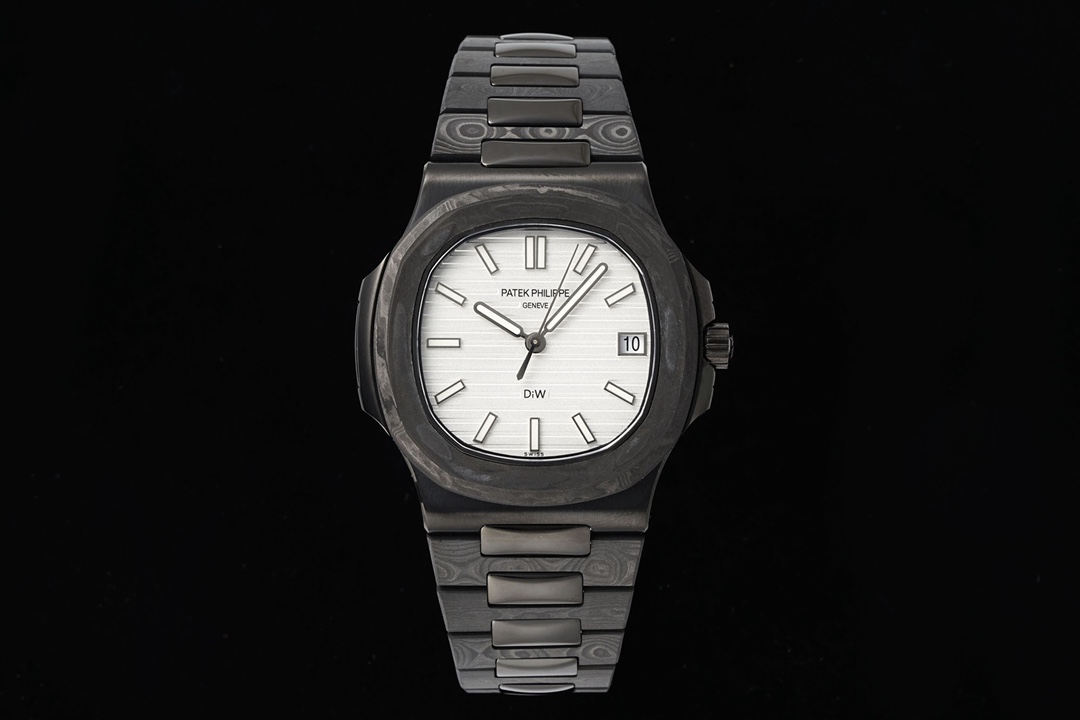 [PATEK PHILIPPE Nautilus 5711 DiW]