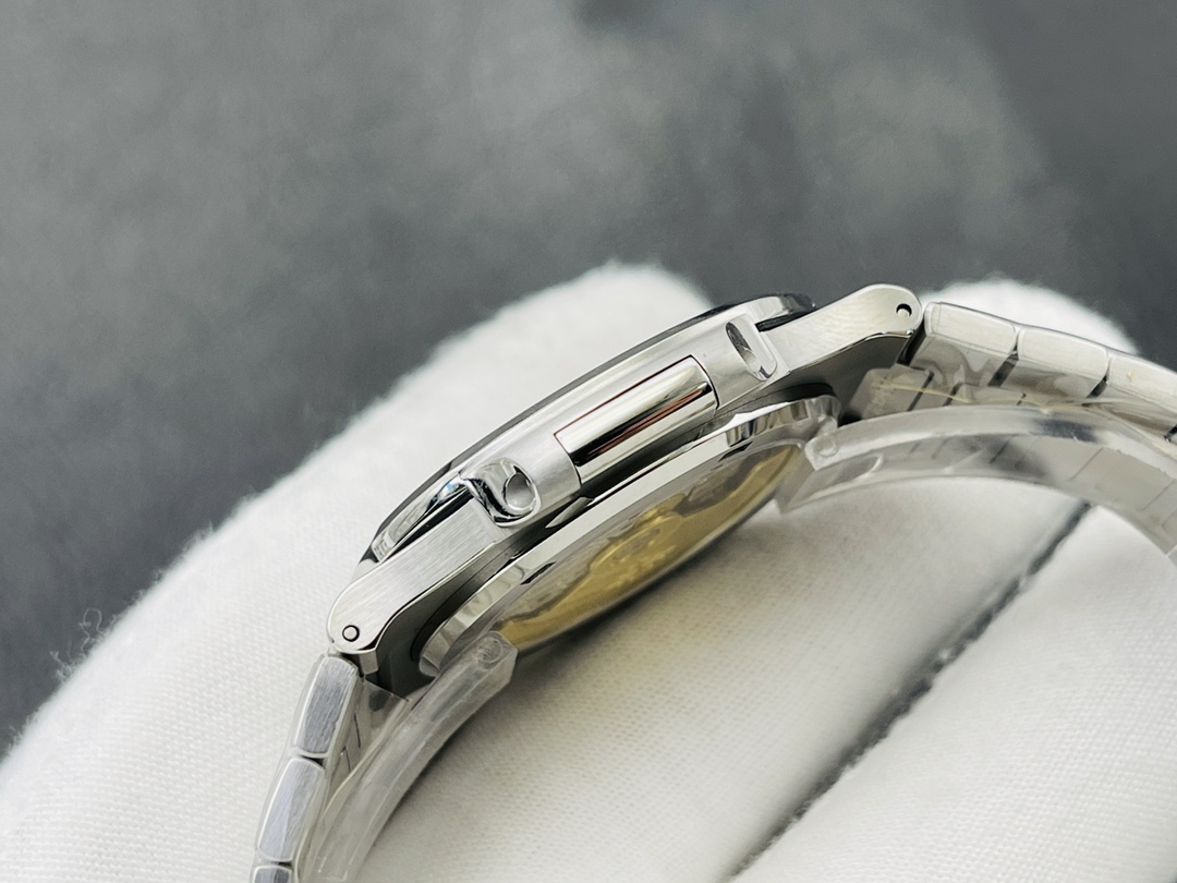 Patek Philippe president 5713