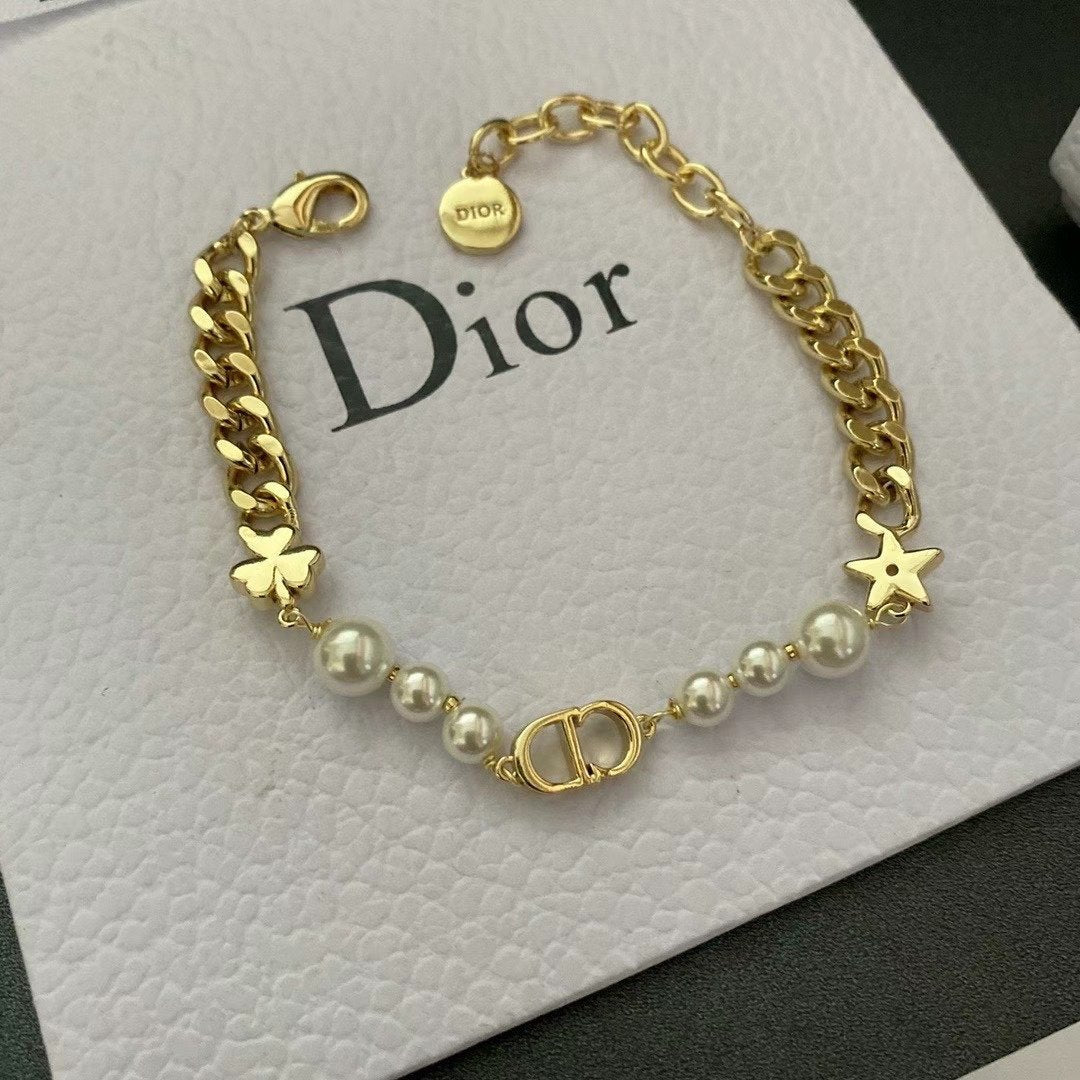 DIOR Elegant Pearl Star Bracelet
